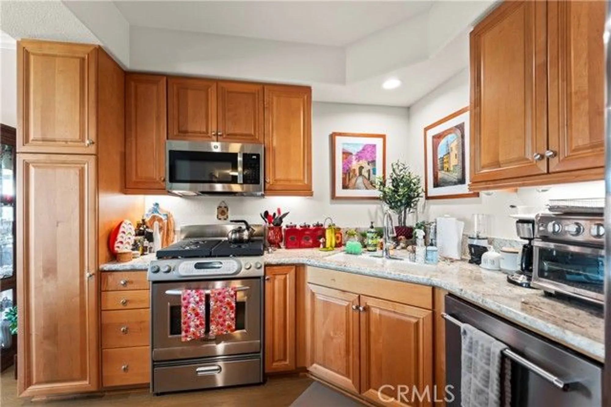 Property Slideshow image 10 of 32 | 326 hawthorne, Torrance, CA, 90503