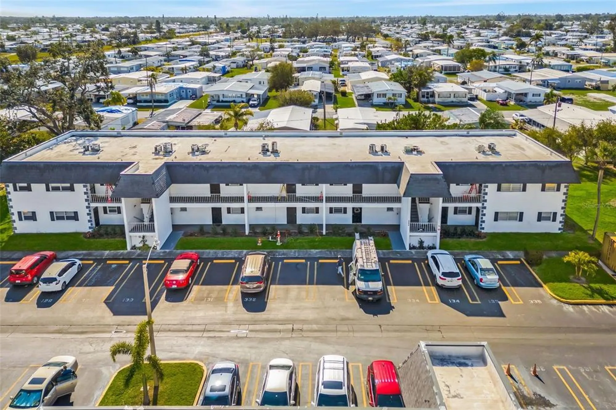 Property Slideshow image 31 of 32 | 202 47th avenue dr 334, Bradenton, FL, 34207