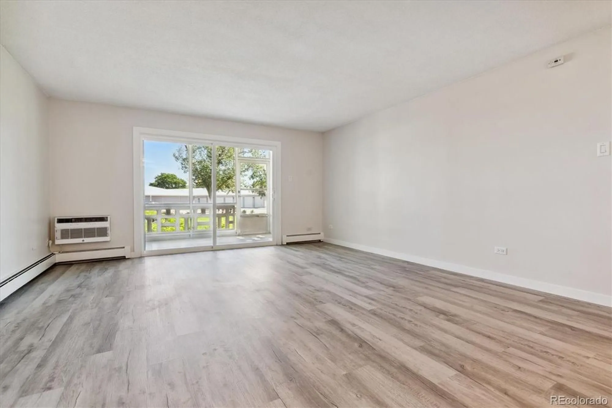 Property Slideshow image 11 of 50 | 715 s alton way 5a, Denver, CO, 80247