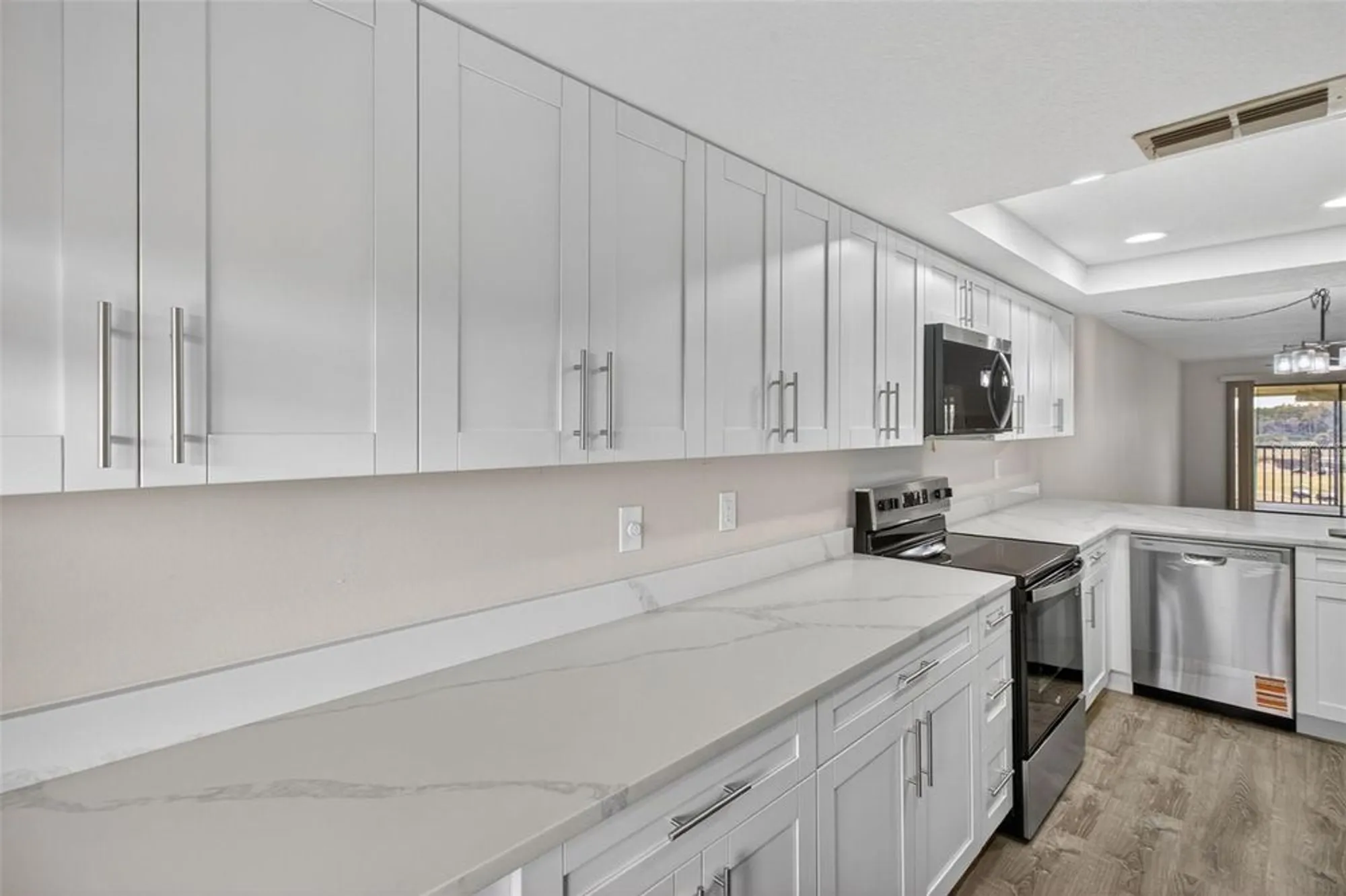 Property Slideshow image 8 of 37 | 1933 golfview dr # 1933, Tarpon Springs, FL, 34689