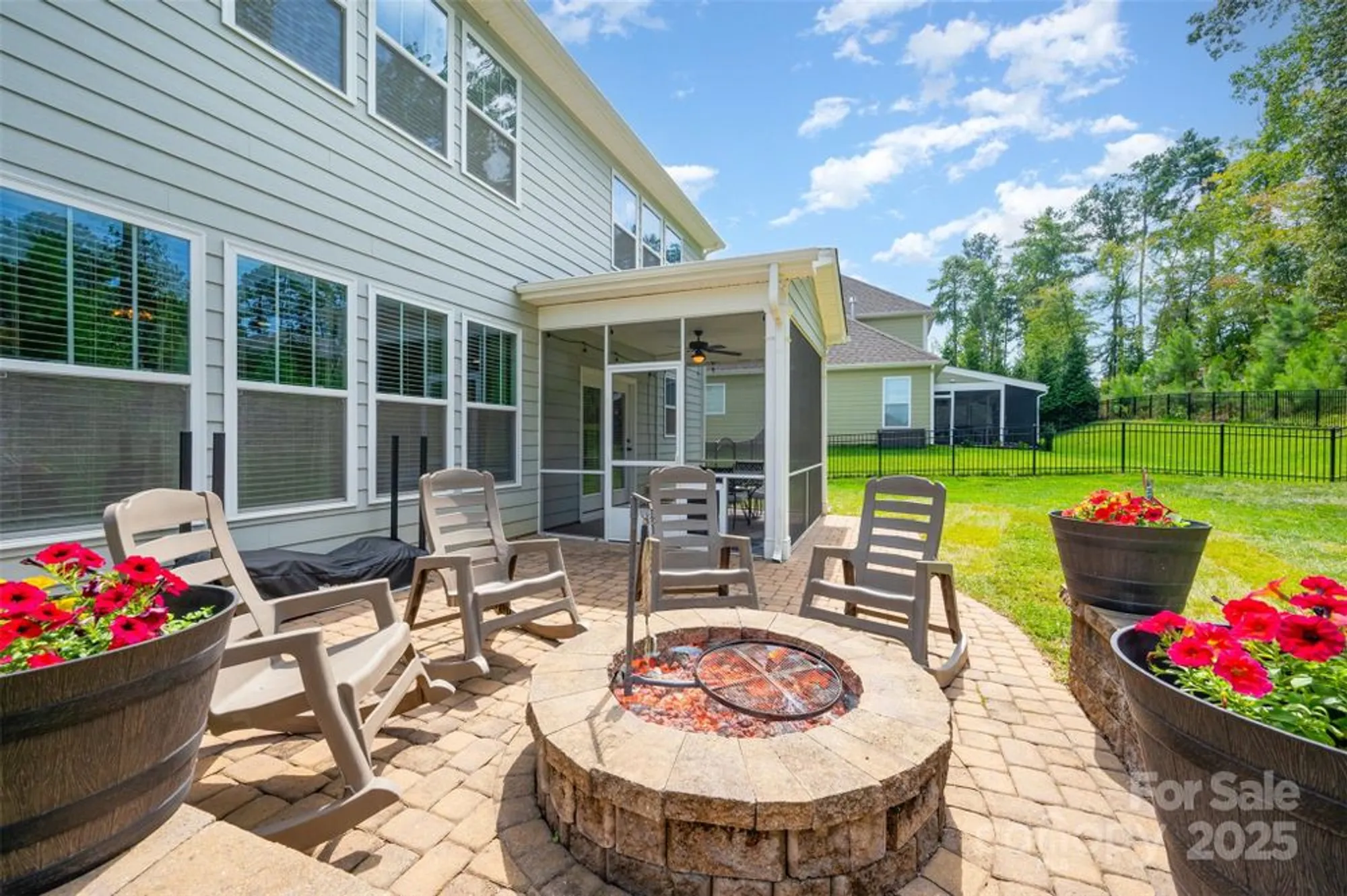 Property Slideshow image 4 of 44 | 131 canoe pole ln, Mooresville, NC, 28117