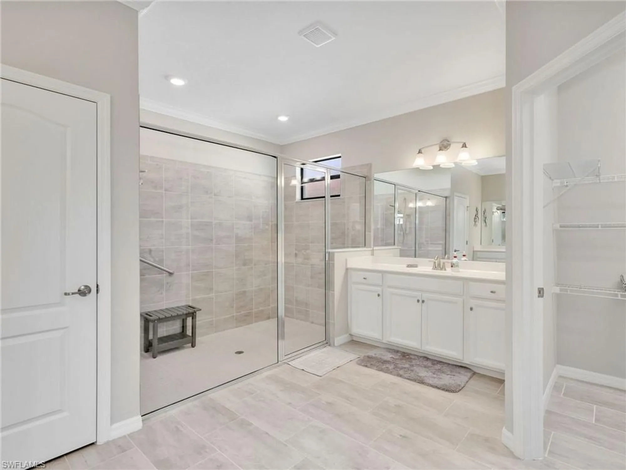 Property Slideshow image 22 of 38 | 11973 bay oak dr, Fort Myers, FL, 33913