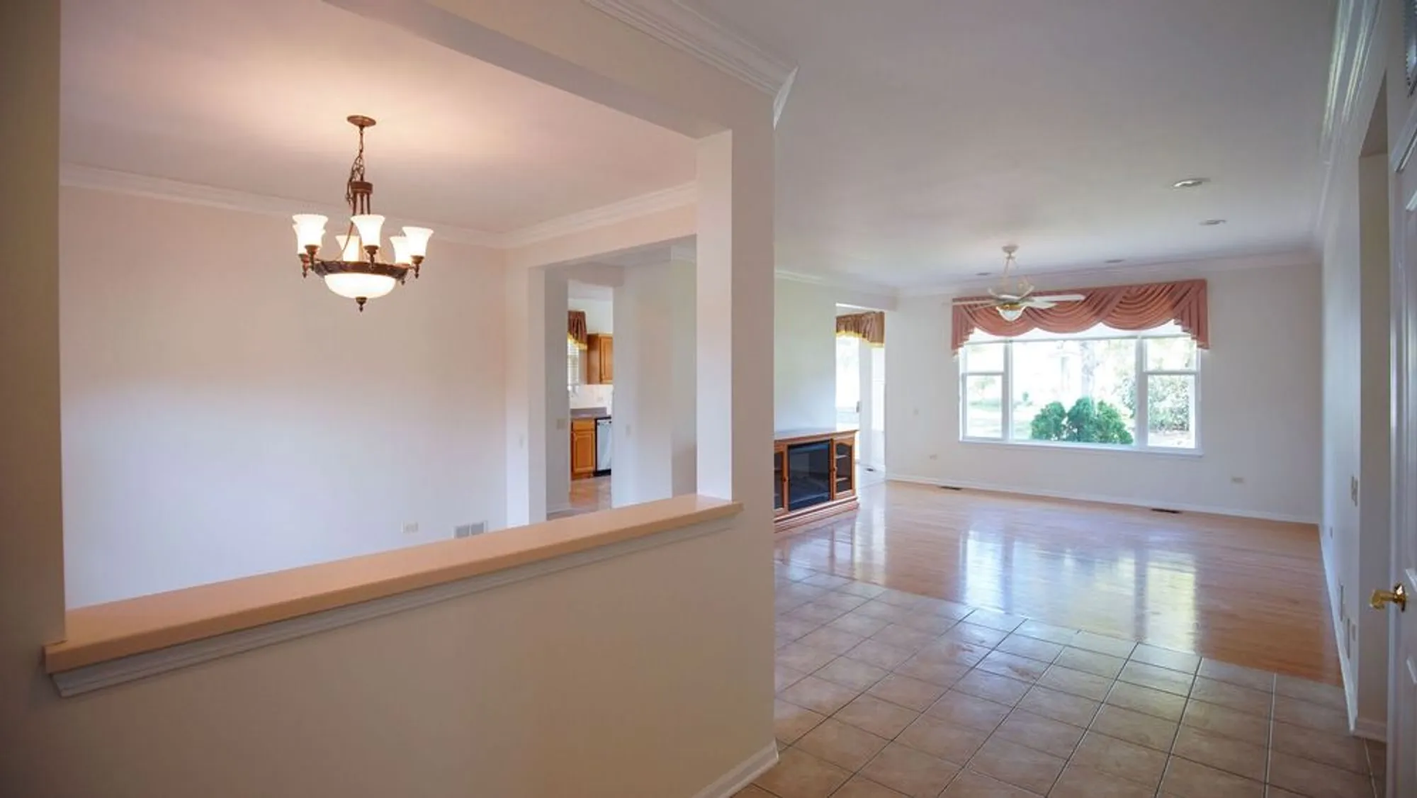 Property Slideshow image 7 of 38 | 12298 winding creek loop, Huntley, IL, 60142