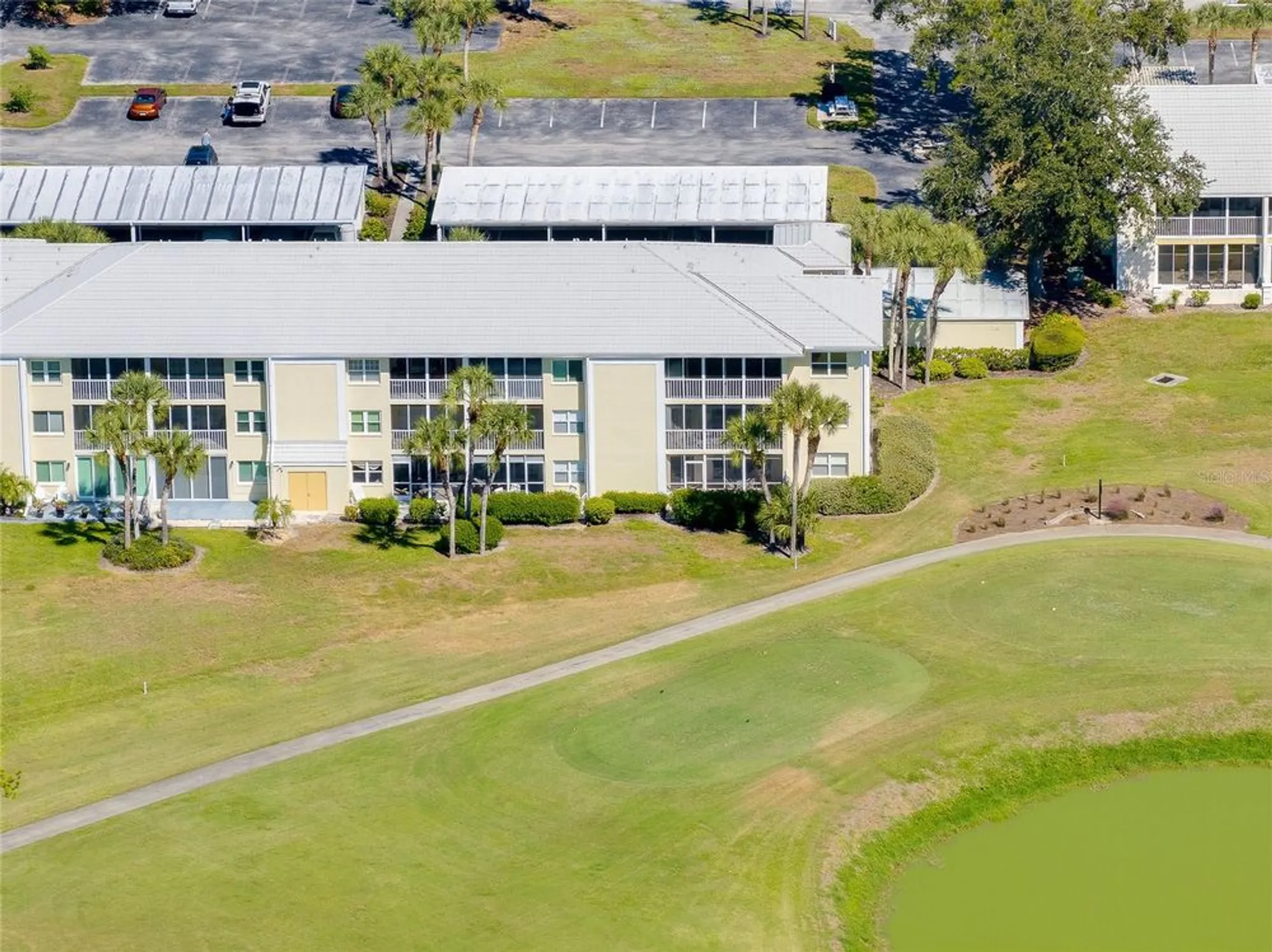 Property Slideshow image 61 of 68 | 433 cerromar ln 430, Venice, FL, 34293