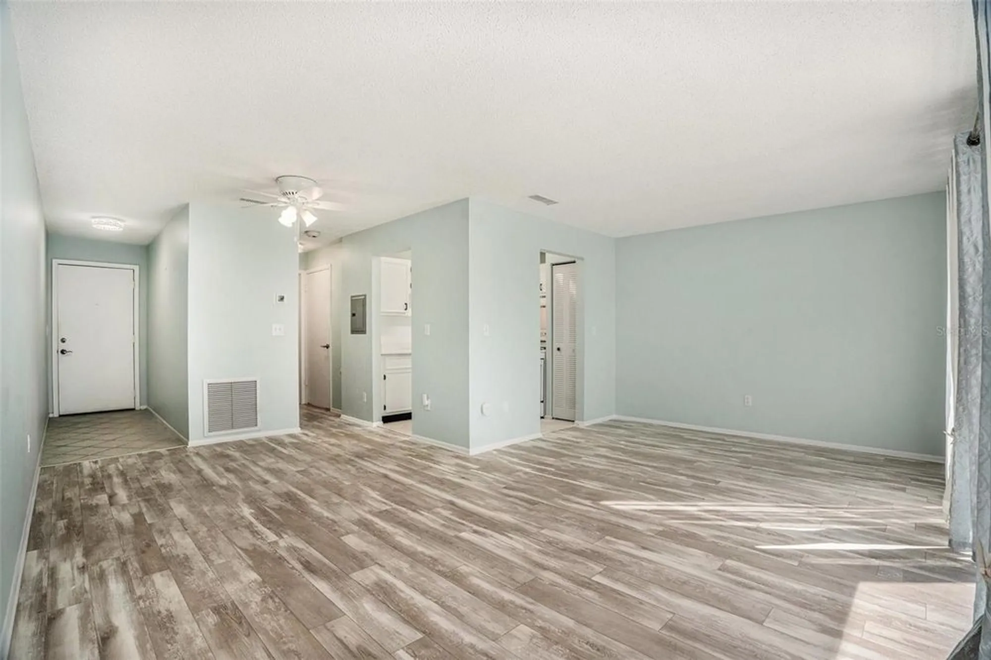 Property Slideshow image 9 of 35 | 5971 terrace park dr n unit 307, St Petersburg, FL, 33709