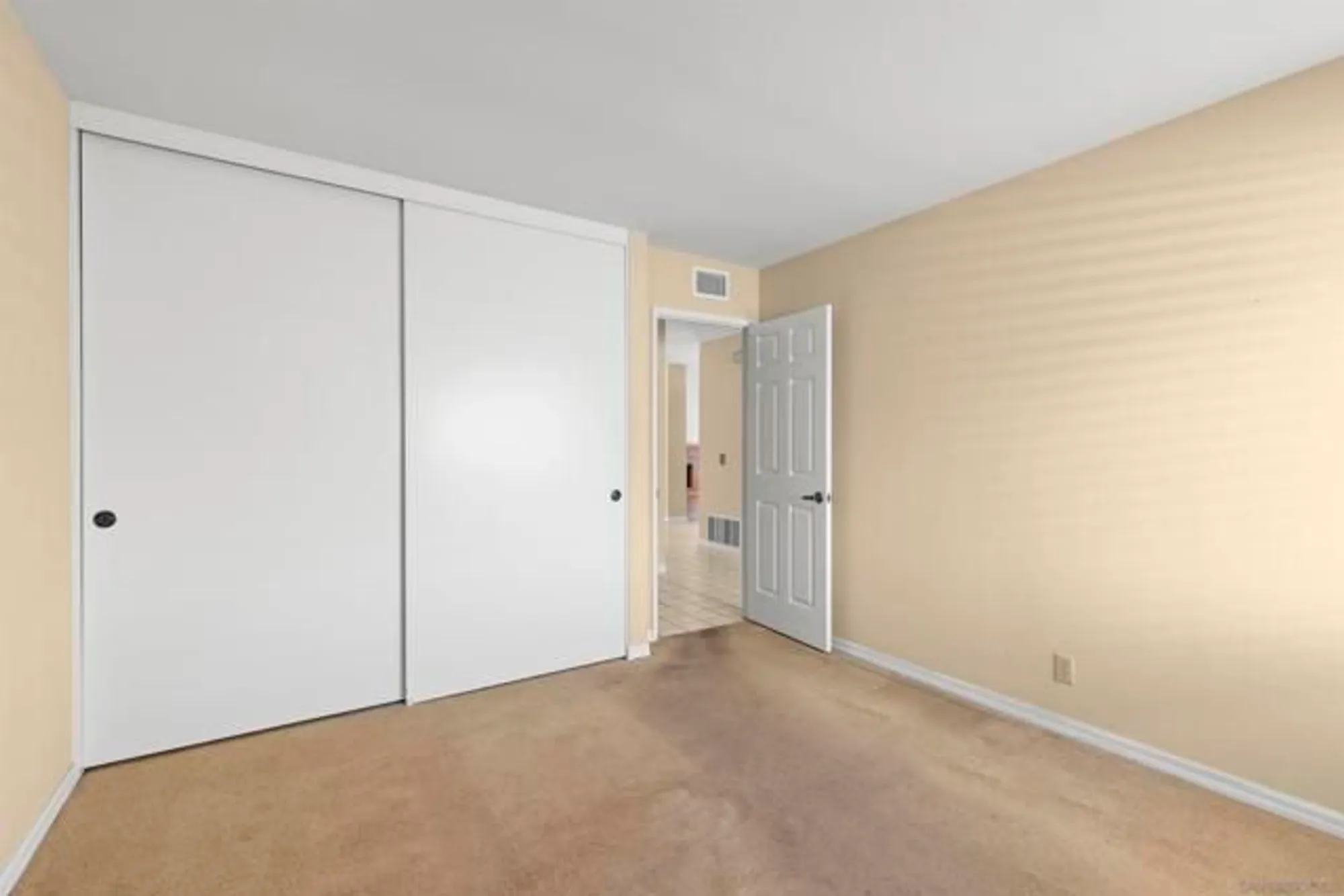 Property Slideshow image 23 of 38 | 13060 avenida marbella, San Diego, CA, 92128