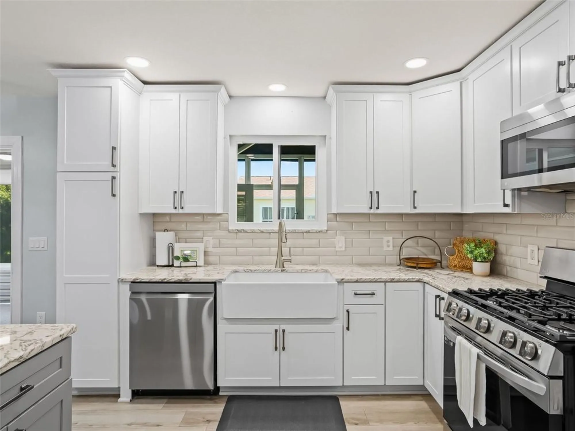 Property Slideshow image 19 of 54 | 17937 se 83rd pineland ter, The Villages, FL, 32162