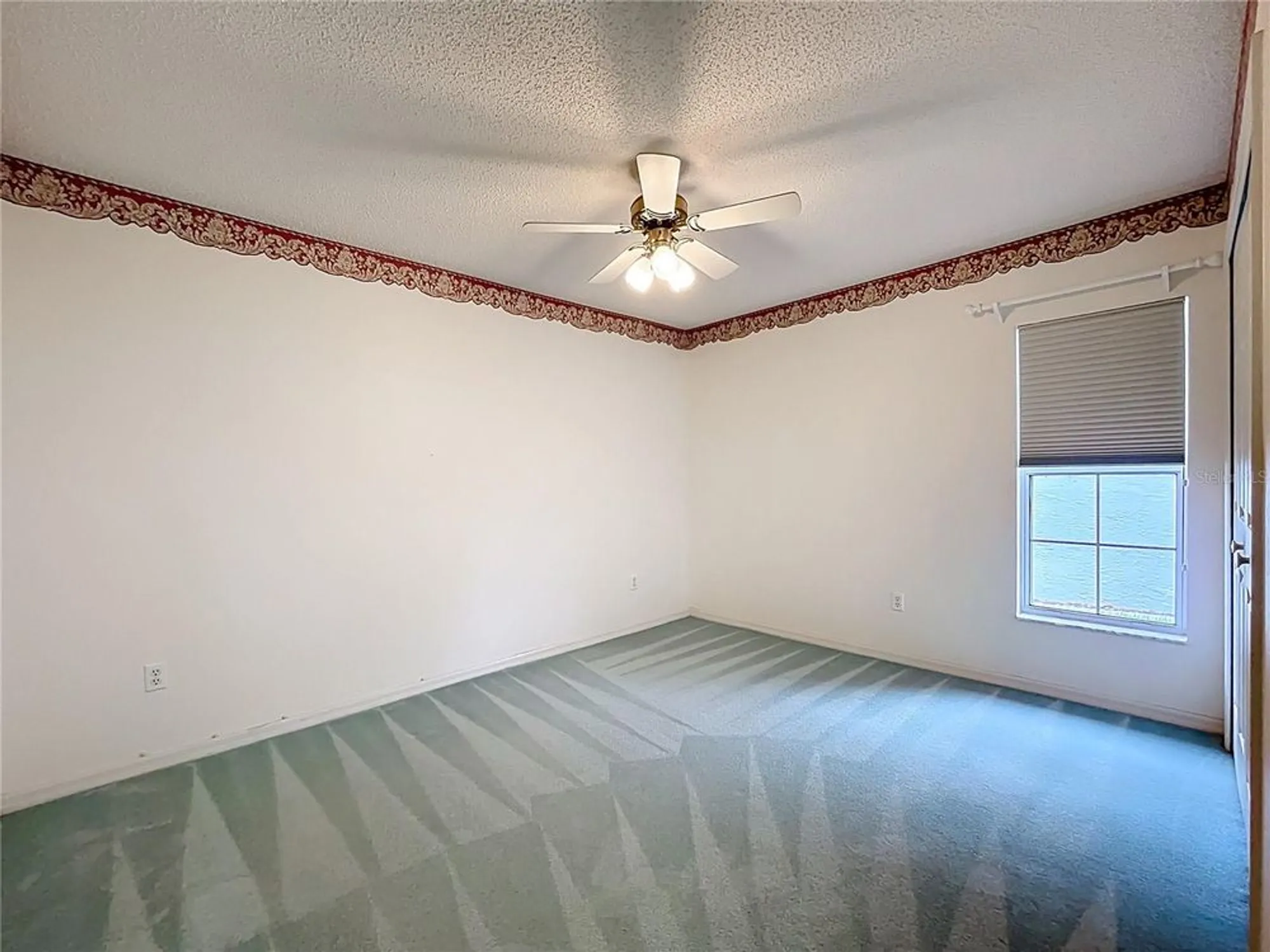 Property Slideshow image 29 of 63 | 5518 queen victoria dr, Leesburg, FL, 34748