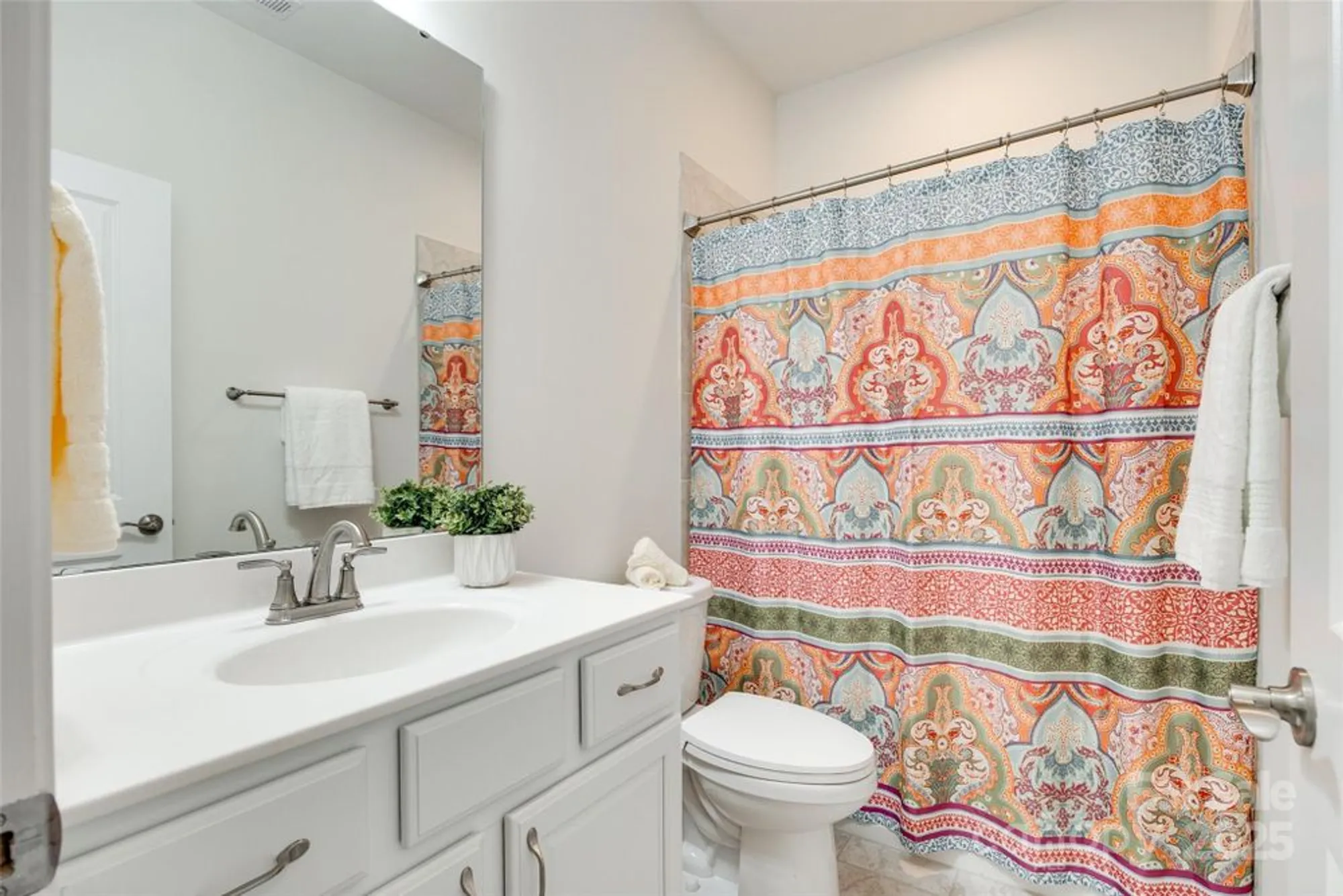 Property Slideshow image 21 of 32 | 2261 lincolnshire ln, Waxhaw, NC, 28173