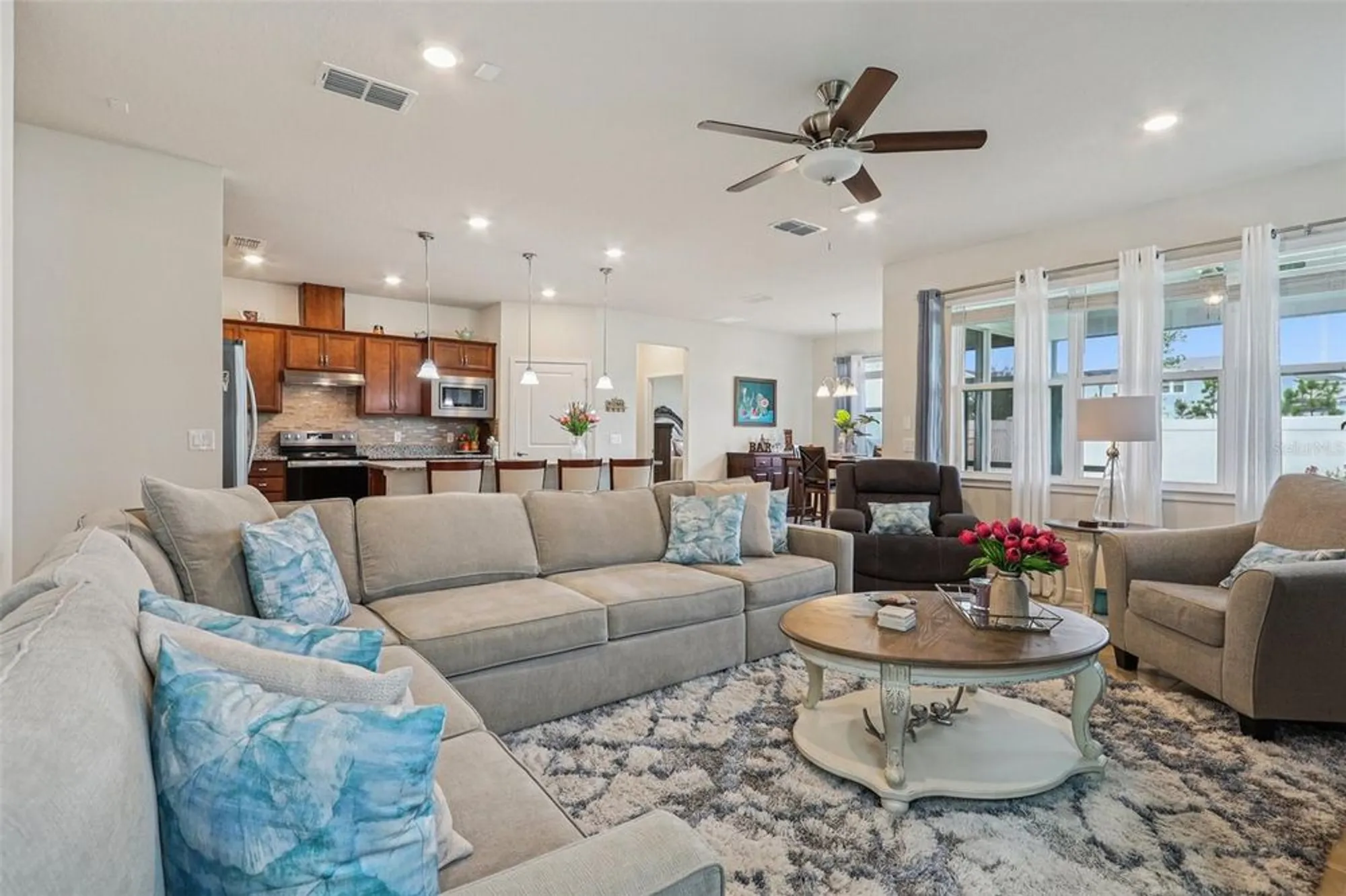 Property Slideshow image 9 of 49 | 2015 spring shower cir, Kissimmee, FL, 34744