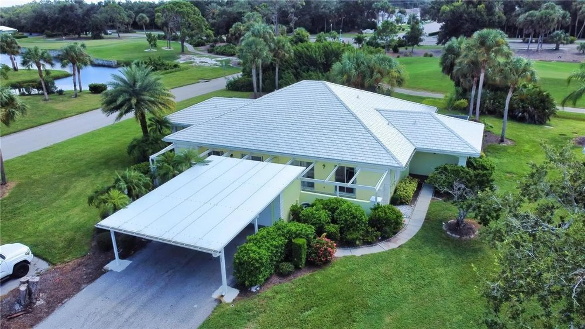 Property Slideshow image 1 of 43 | 303 wexford ter # 183, Venice, FL, 34293