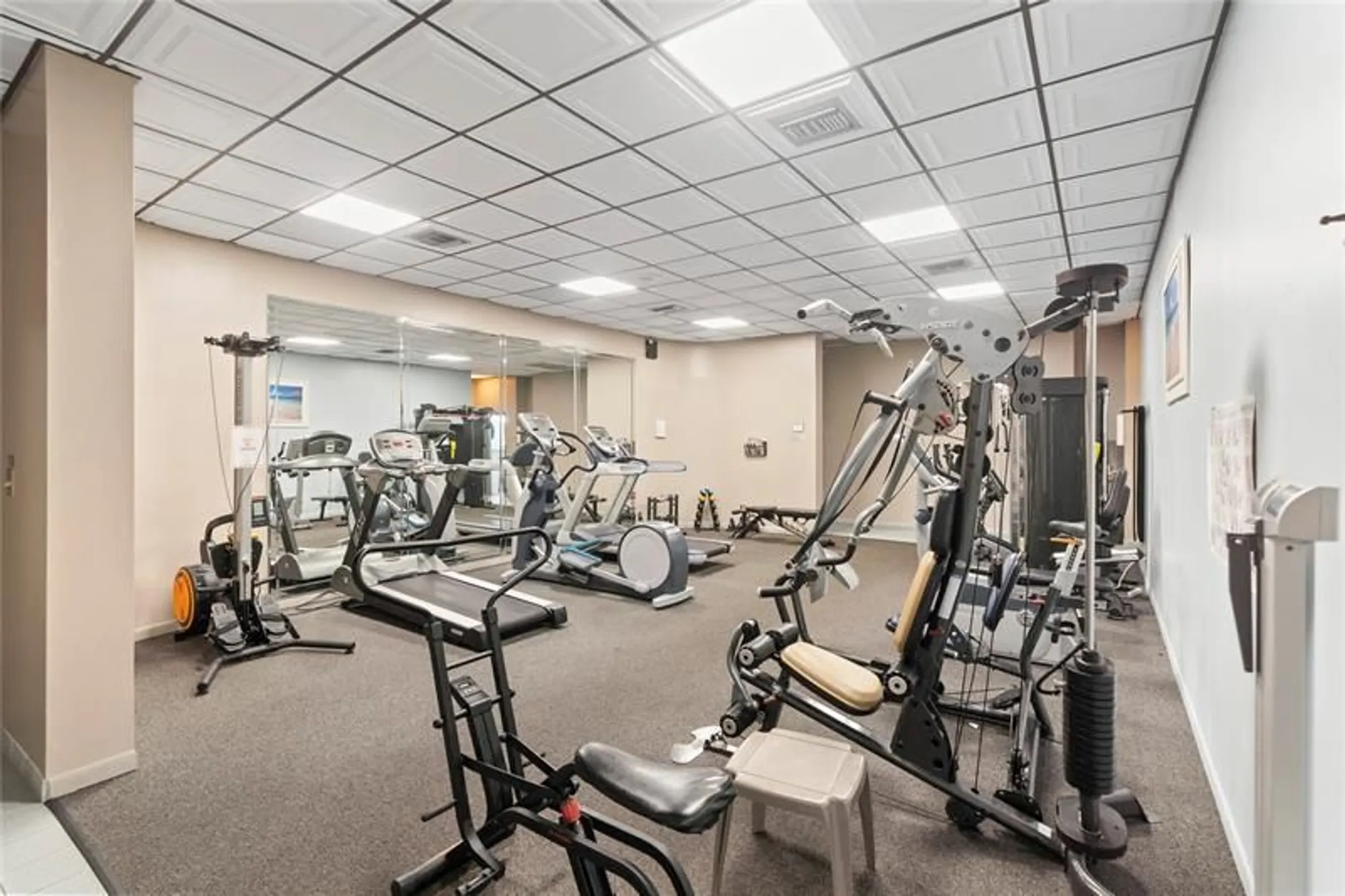 Property Slideshow image 30 of 38 | 900 colony point cir 511, Pembroke Pines, FL, 33026