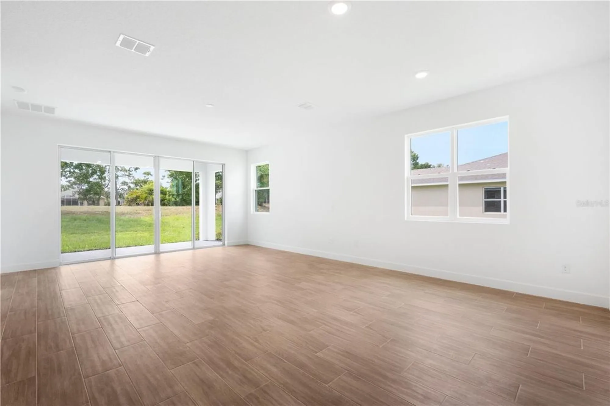 Property Slideshow image 13 of 44 | 9143 players dr, Weeki Wachee, FL, 34613