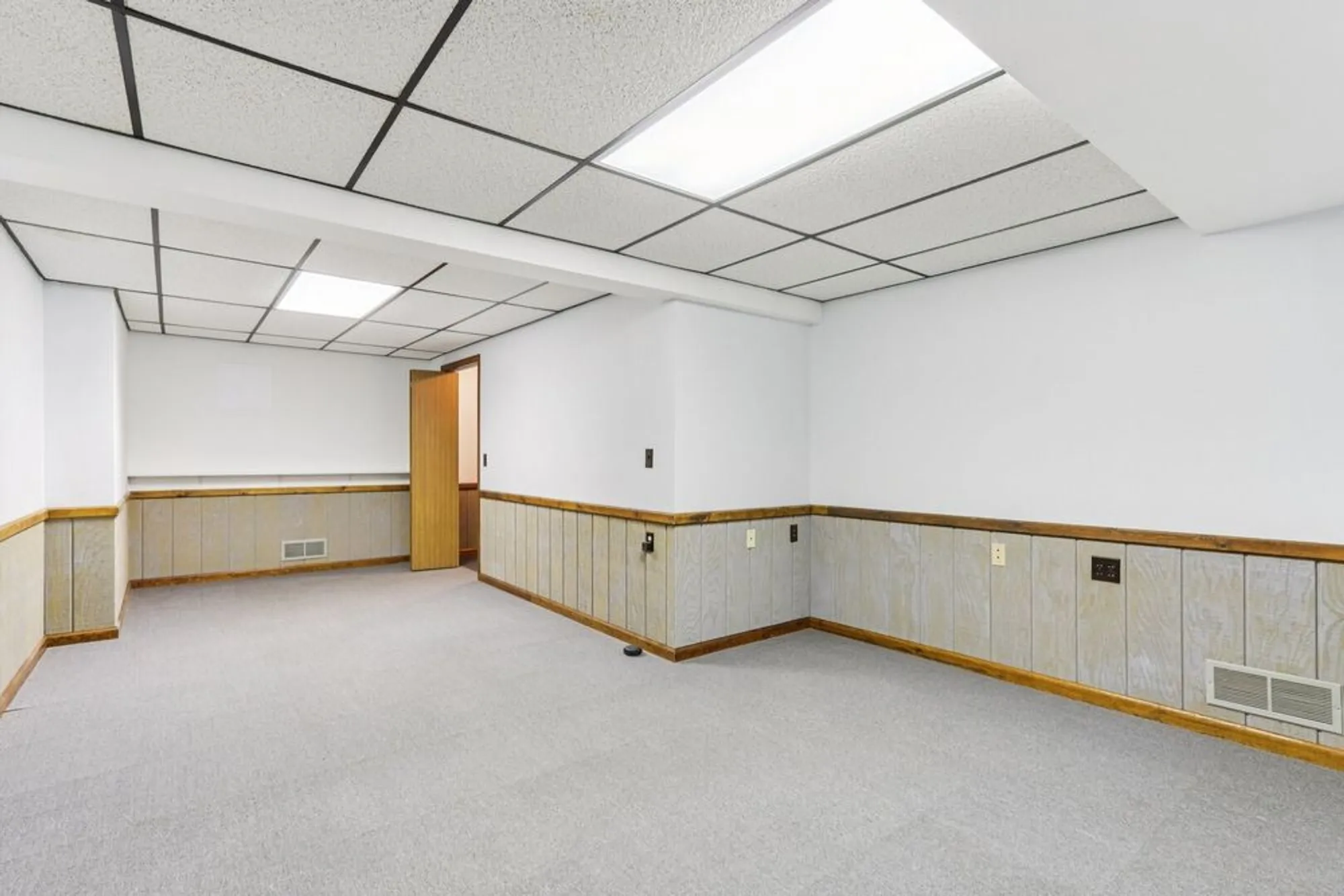 Property Slideshow image 22 of 39 | 13434 redberry cir, Plainfield, IL, 60544