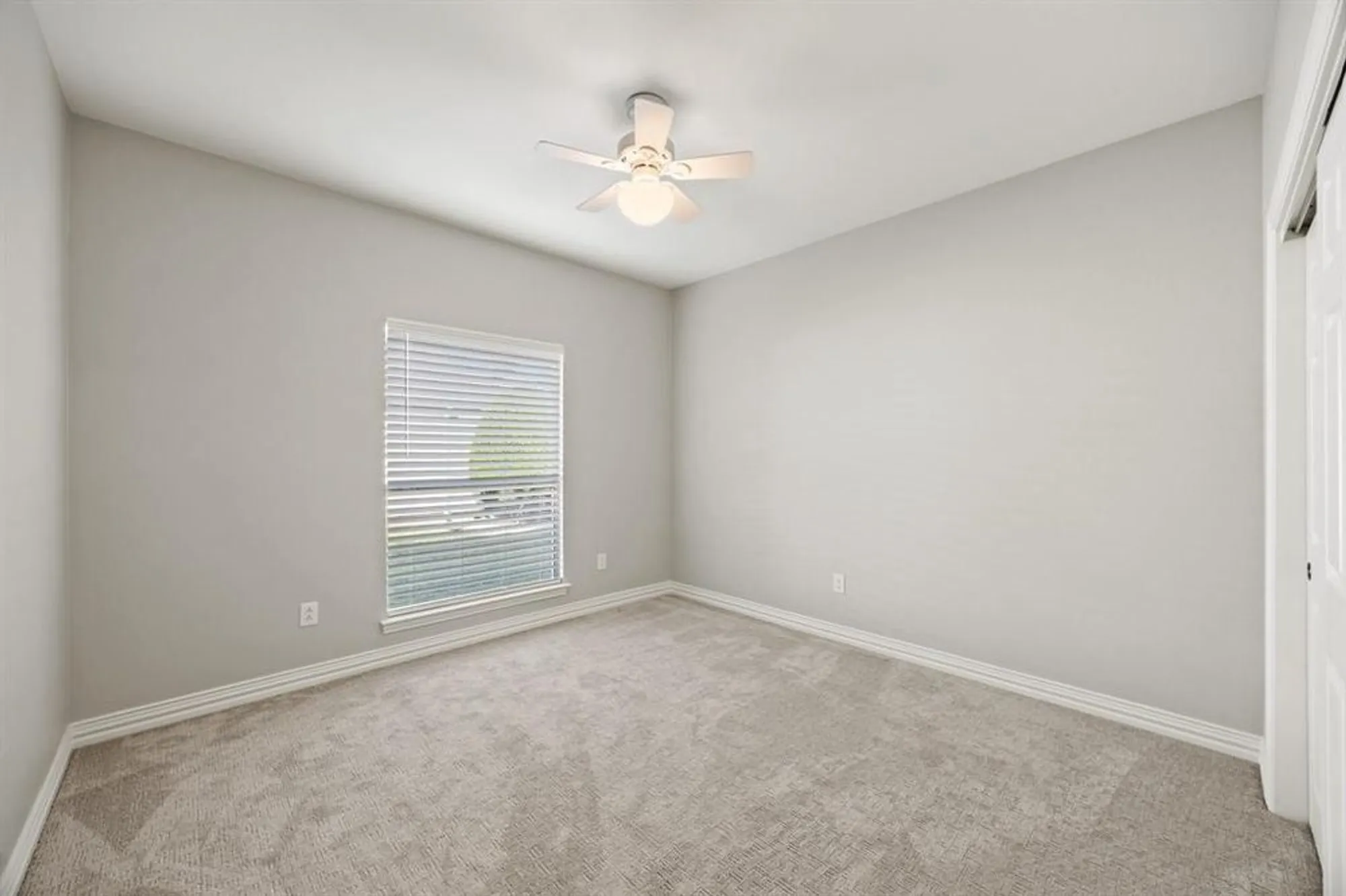 Property Slideshow image 20 of 30 | 10409 countryside dr, Denton, TX, 76207