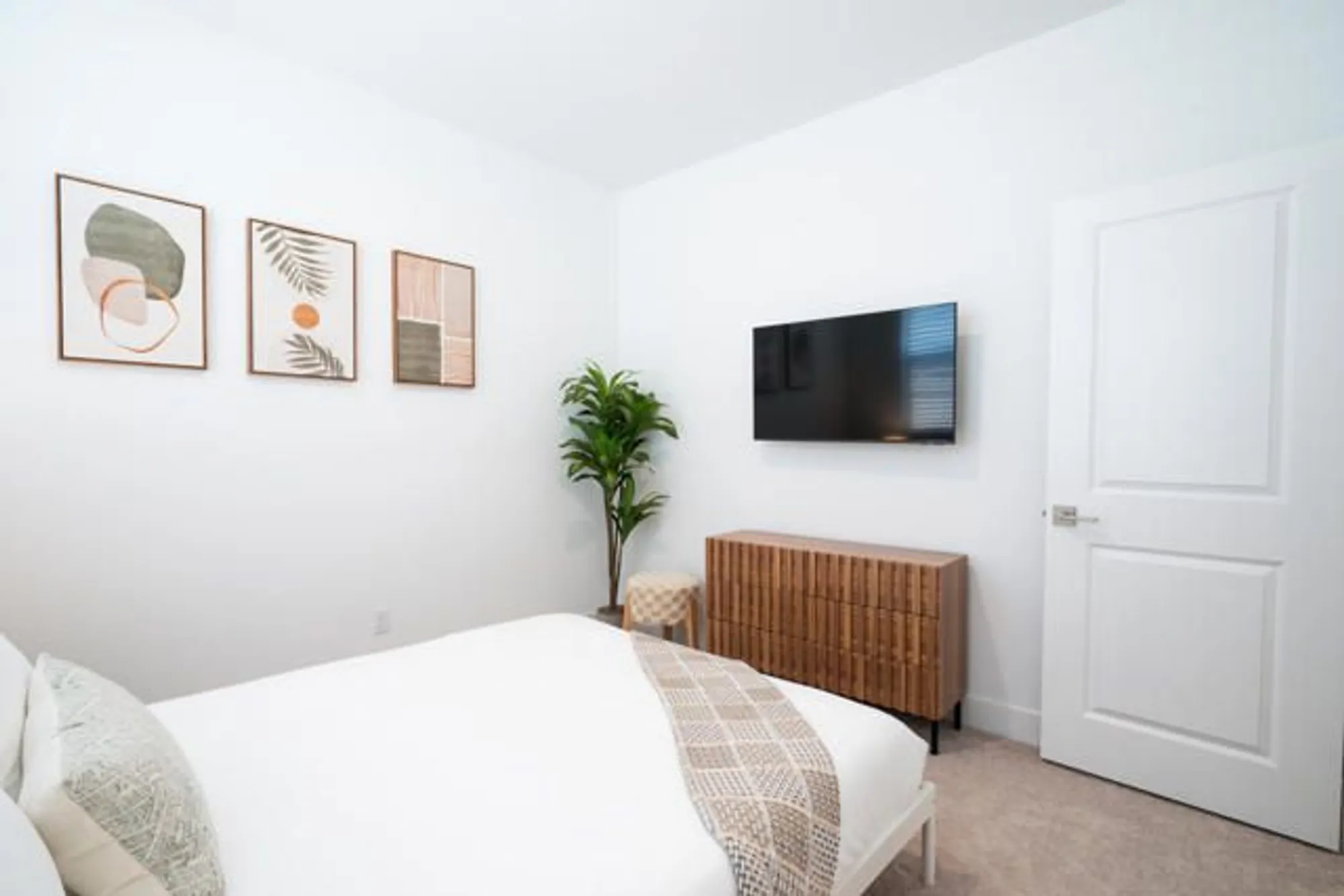 Property Slideshow image 35 of 43 | 84170 caviano dr, Indio, CA, 92203