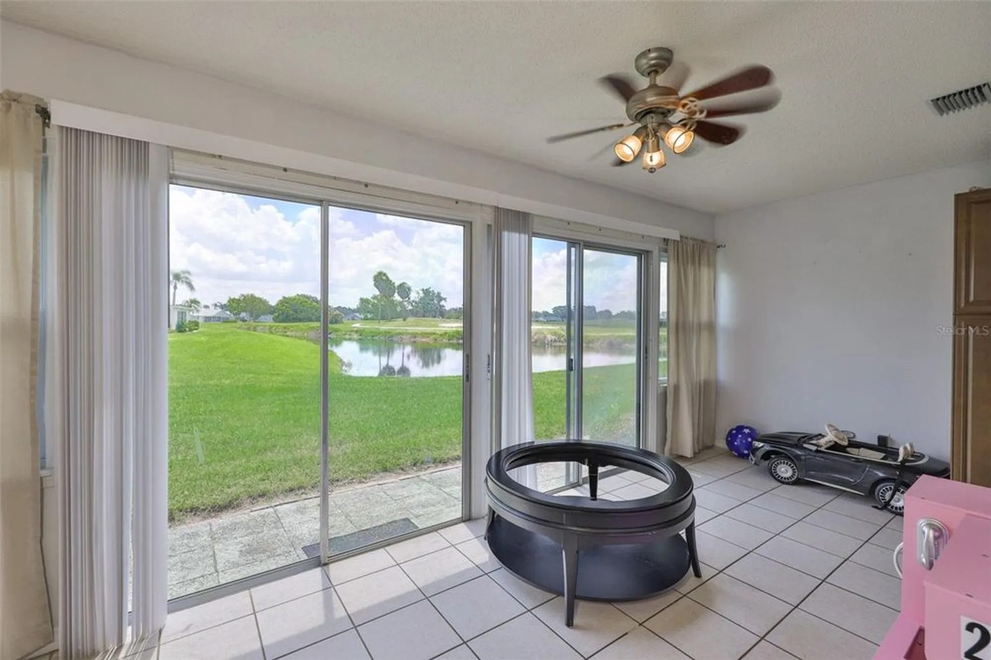 Property Slideshow image 19 of 64 | 2347 gainesborough loop # 2347, Sun City Center, FL, 33573