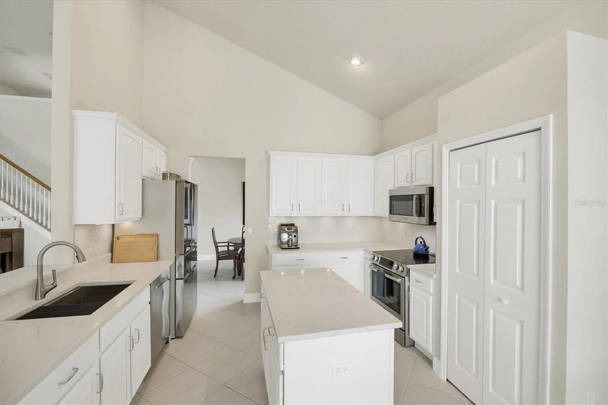 Property Slideshow image 36 of 82 | 23787 waverly cir, Venice, FL, 34293