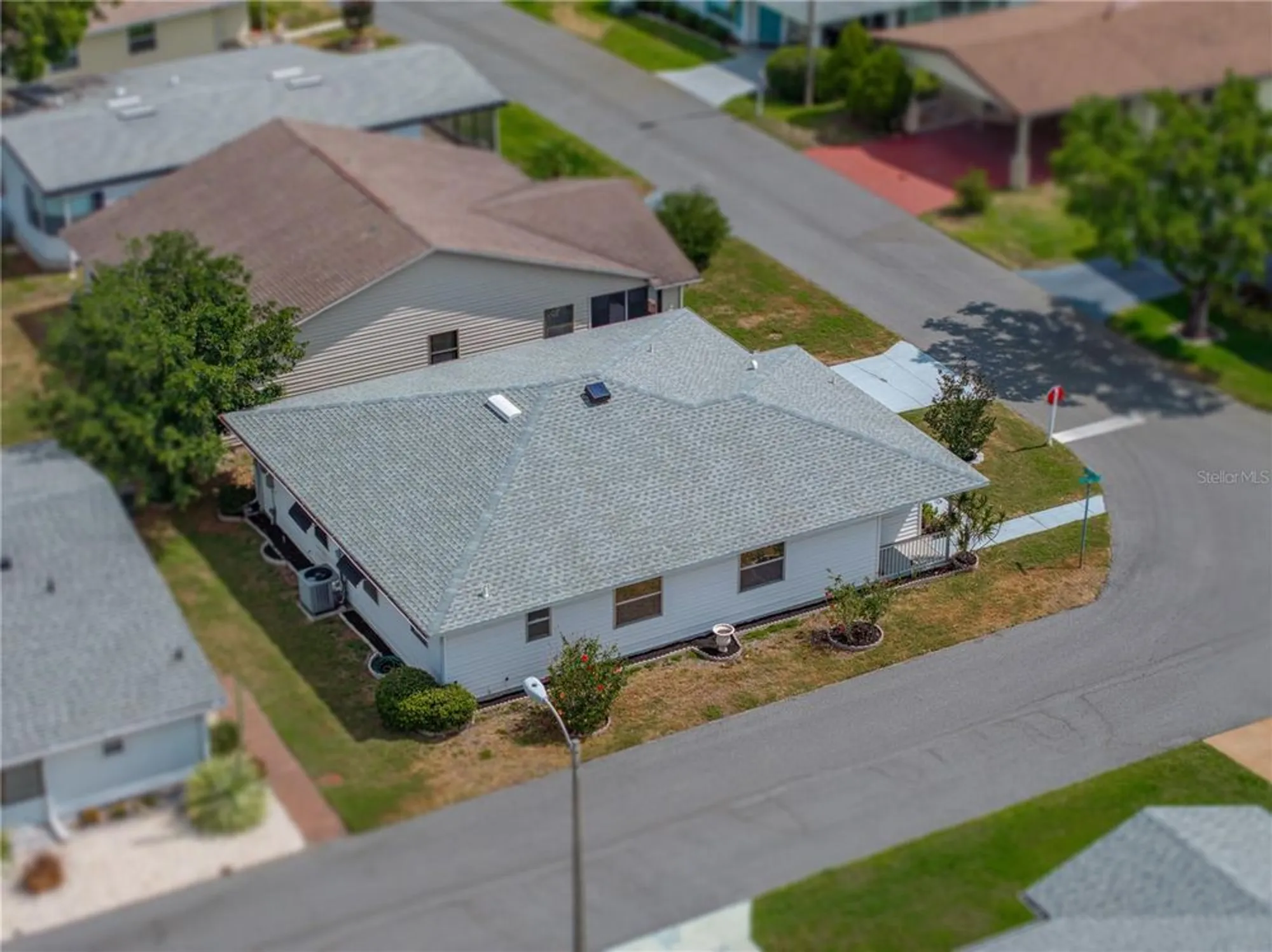 Property Slideshow image 38 of 55 | 4965 goldenview ln, Lakeland, FL, 33811