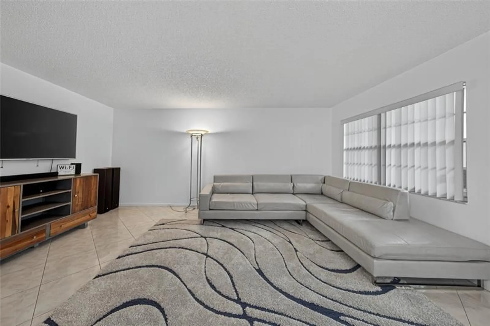 Property Slideshow image 4 of 47 | 1904 bermuda cr d1, Coconut Creek, FL, 33066