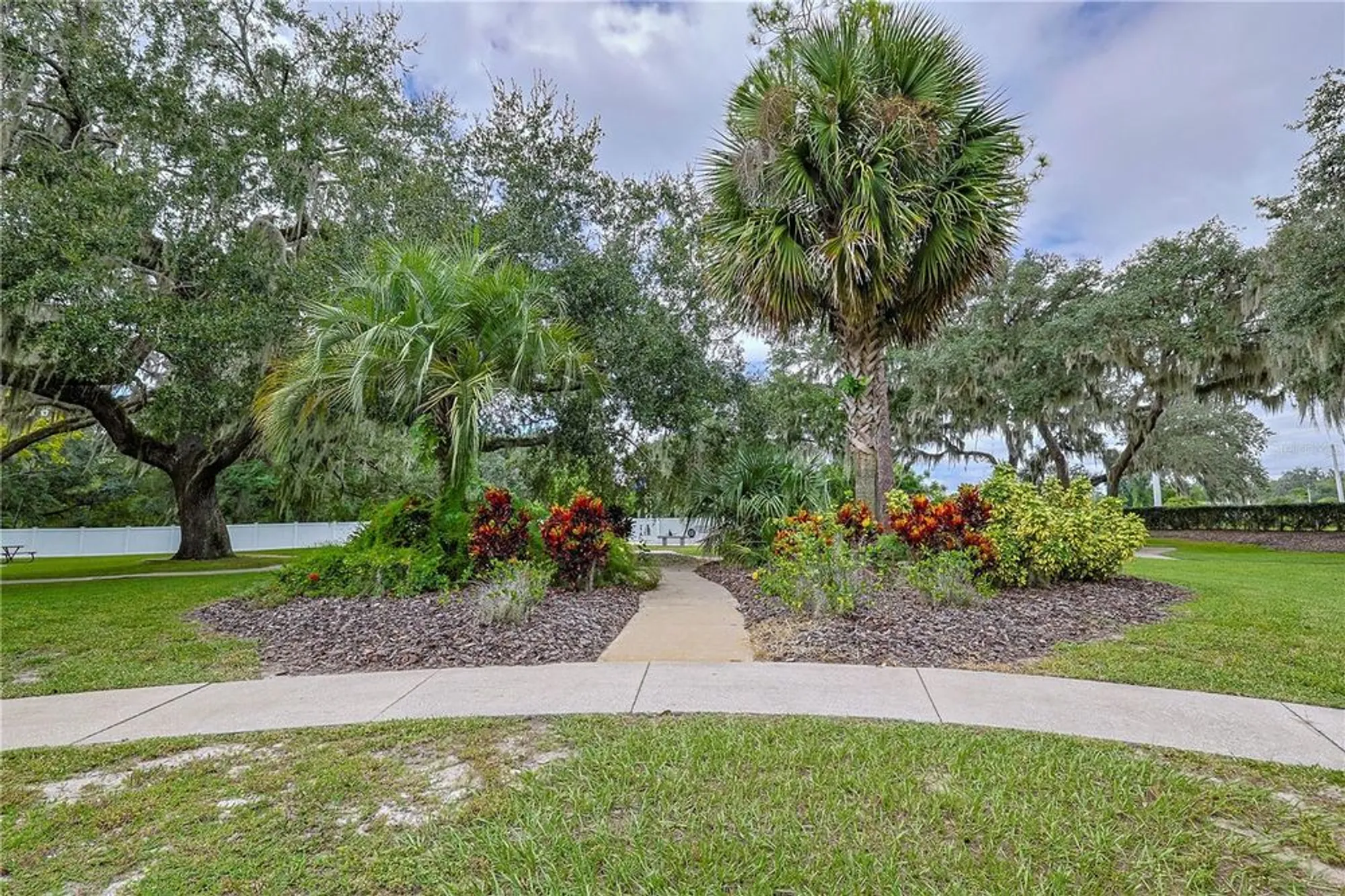 Property Slideshow image 30 of 52 | 111 sugar maple ave, Wildwood, FL, 34785