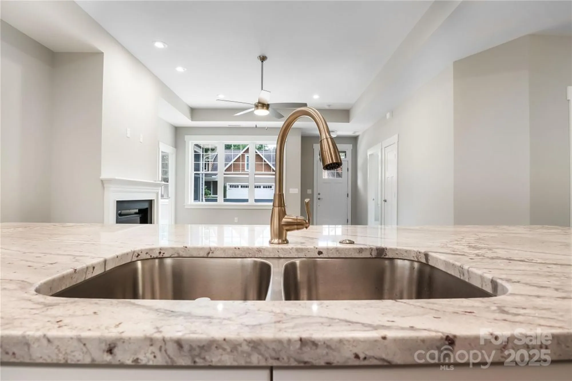 Property Slideshow image 7 of 47 | 48 creekside view dr, Asheville, NC, 28804