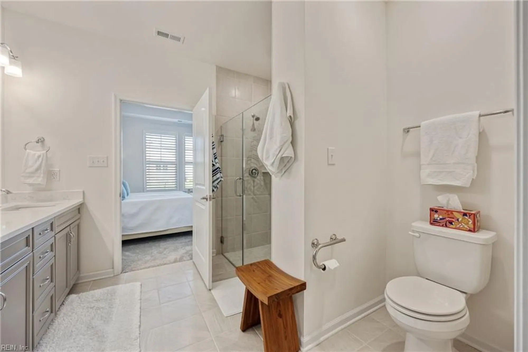 Property Slideshow image 11 of 47 | 204 cathedral st, Smithfield, VA, 23430