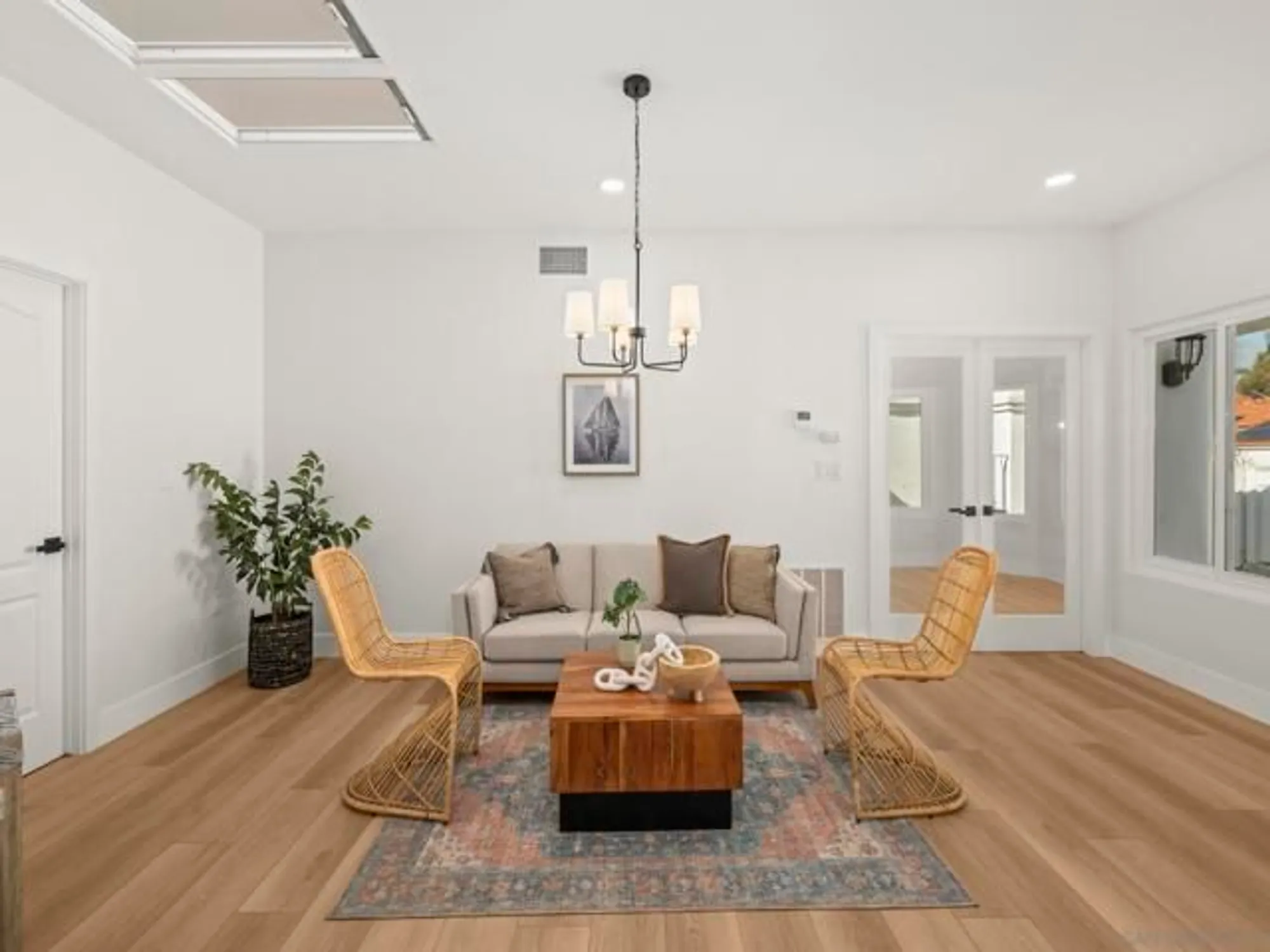 Property Slideshow image 16 of 64 | 4137 pindar way, Oceanside, CA, 92056