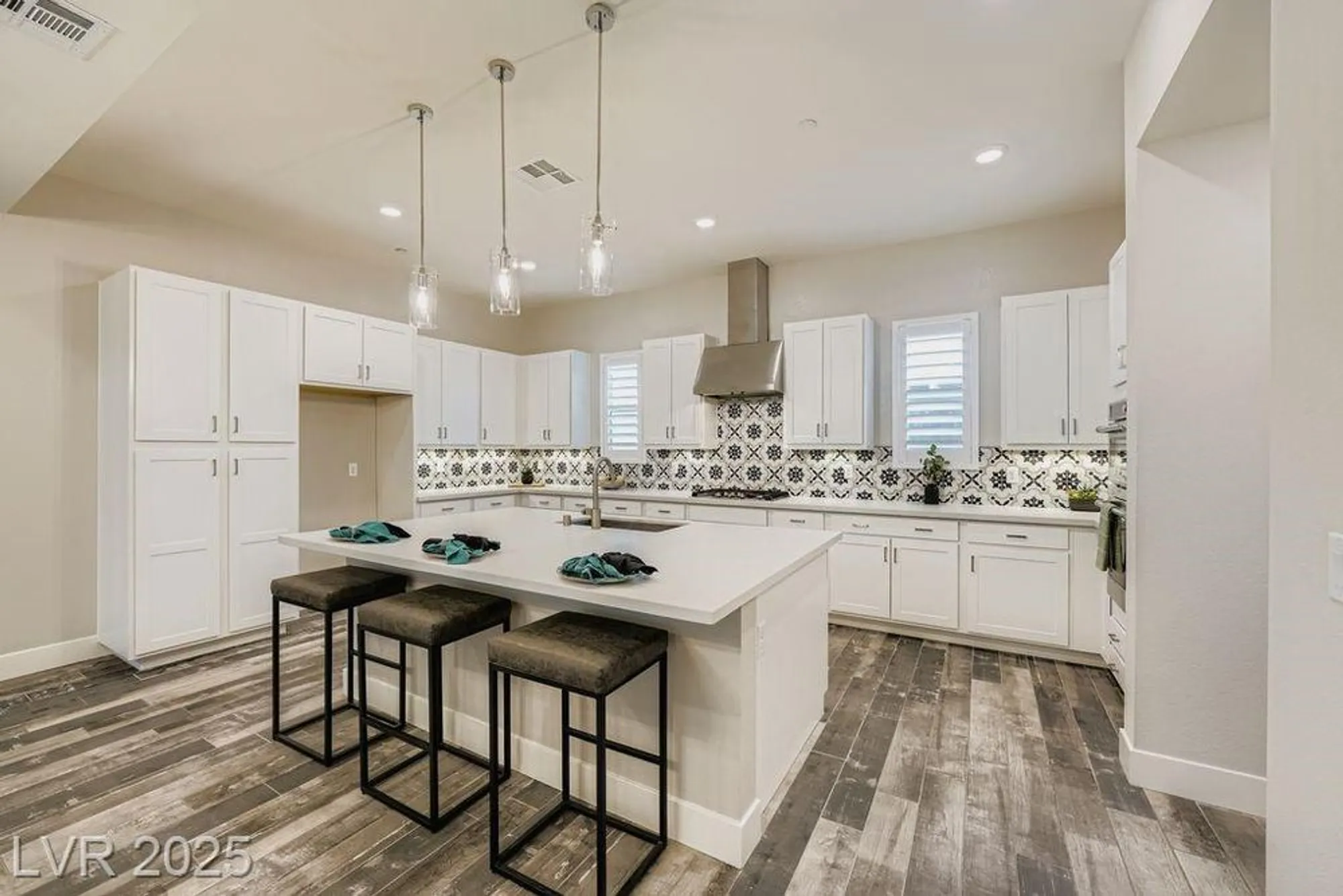 Property Slideshow image 13 of 35 | 4294 swift st, Las Vegas, NV, 89135