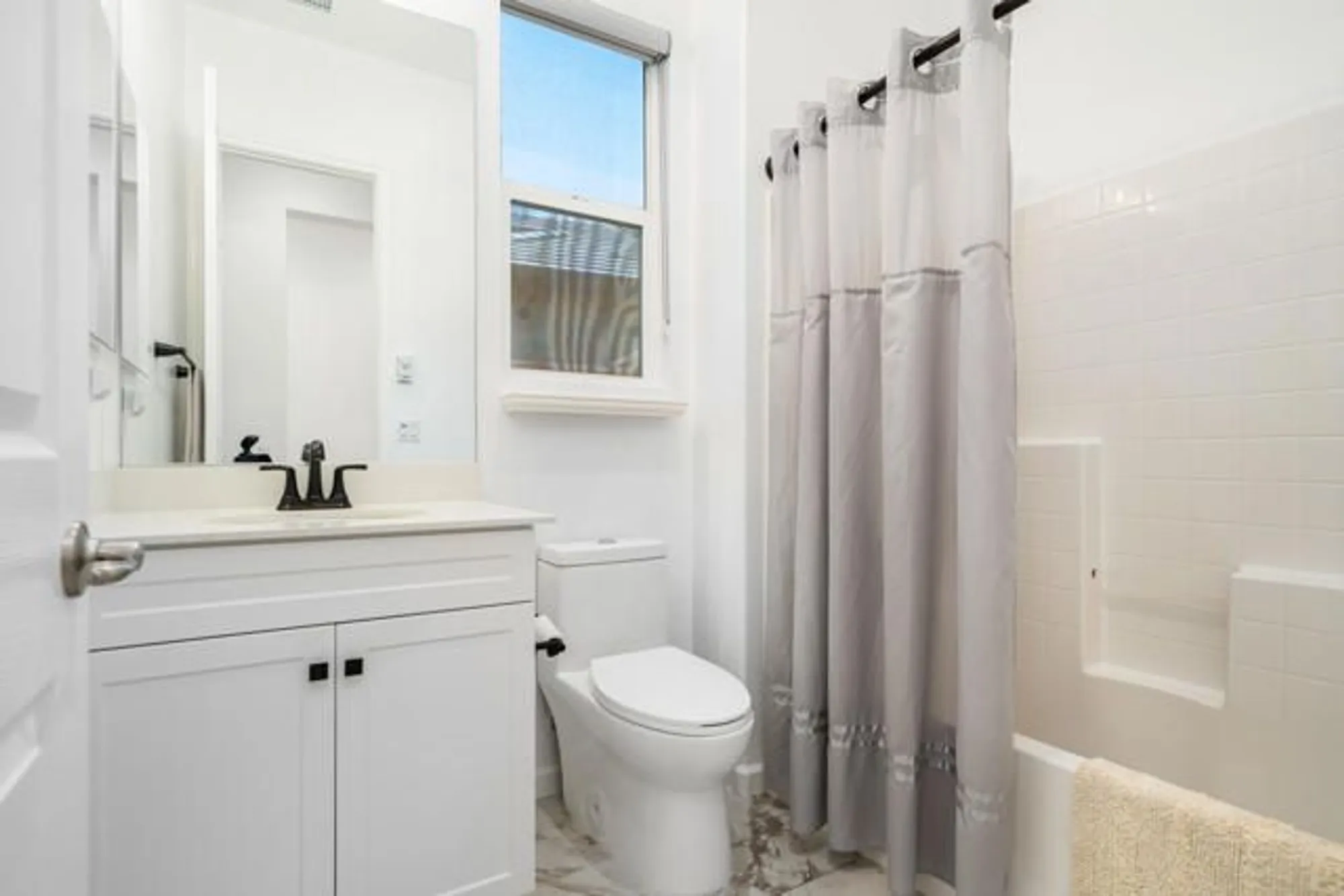 Property Slideshow image 21 of 31 | 43553 treviso dr, Indio, CA, 92203