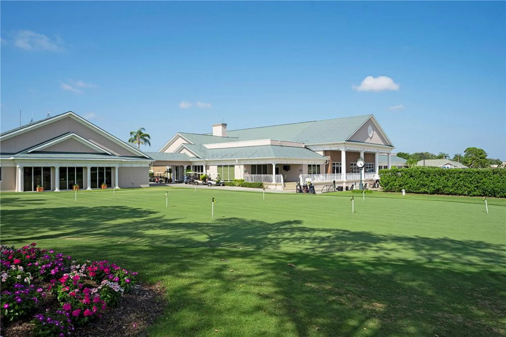 Property Slideshow image 38 of 70 | 6904 drewrys blf apt 803, Bradenton, FL, 34203