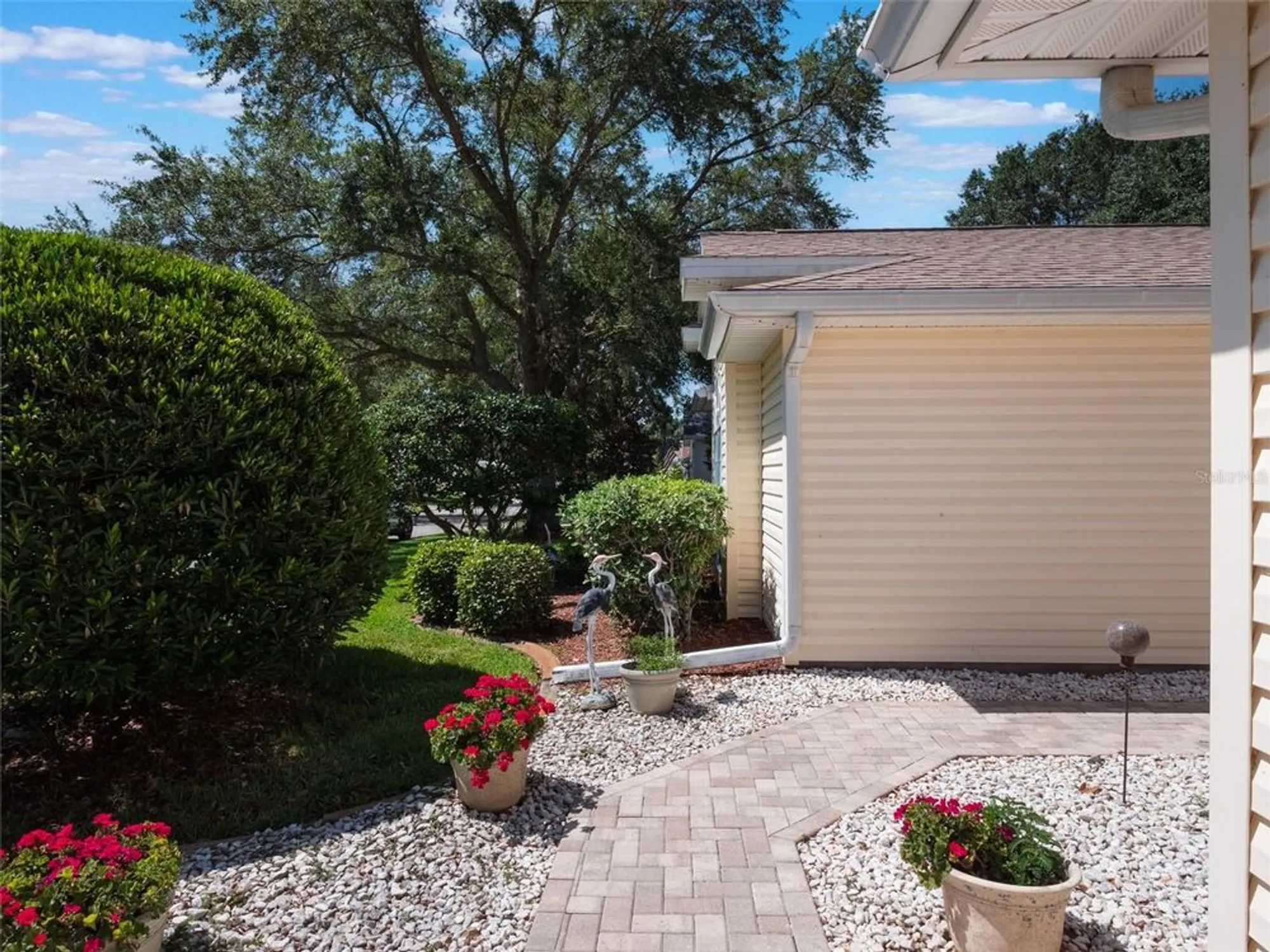 Property Slideshow image 28 of 36 | 25243 river crest dr, Leesburg, FL, 34748