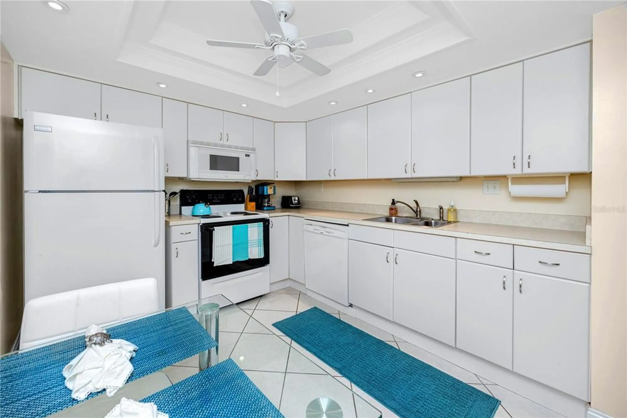 Property Slideshow image 4 of 45 | 19029 us highway 19 n apt 9-607, Clearwater, FL, 33764