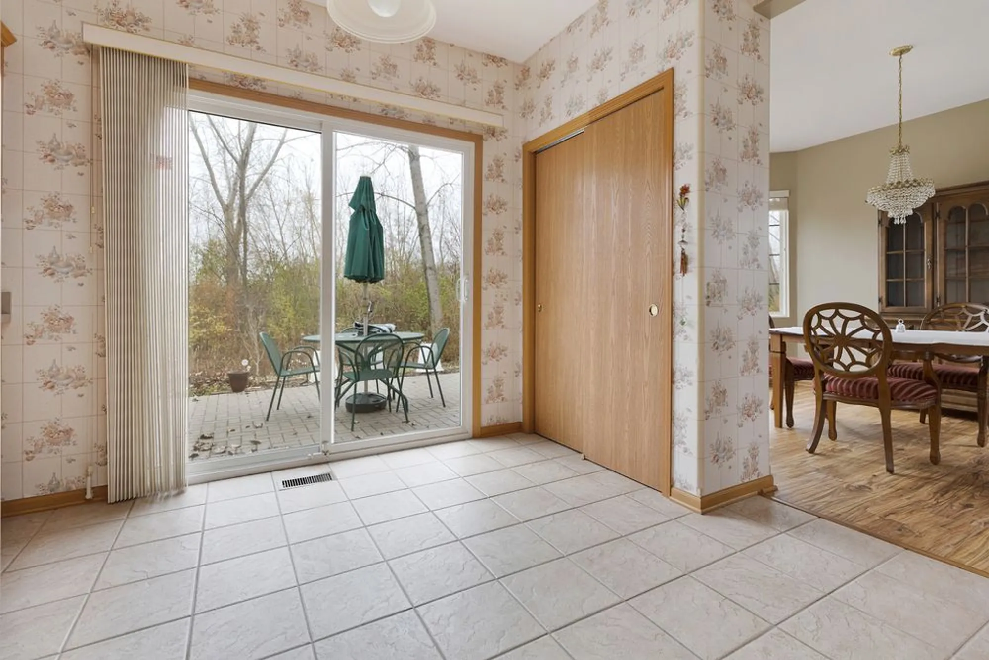 Property Slideshow image 7 of 20 | 13427 michigan ave, Huntley, IL, 60142