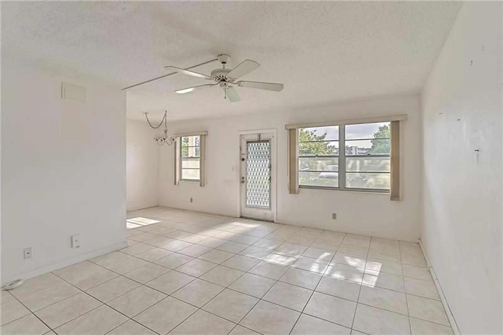 Property Slideshow image 4 of 20 | 167 grantham e # 167, Deerfield Beach, FL, 33442