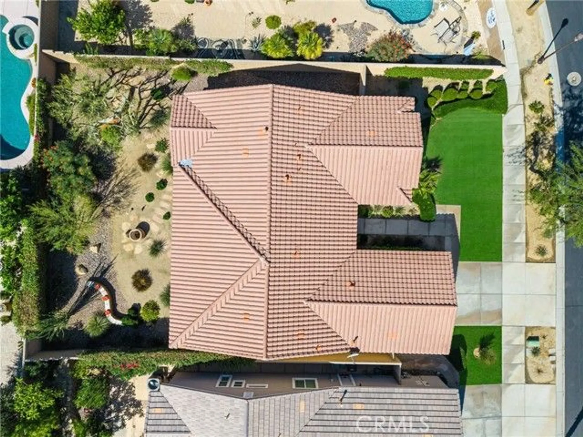 Property Slideshow image 28 of 35 | 60165 desert rose dr, La Quinta, CA, 92253