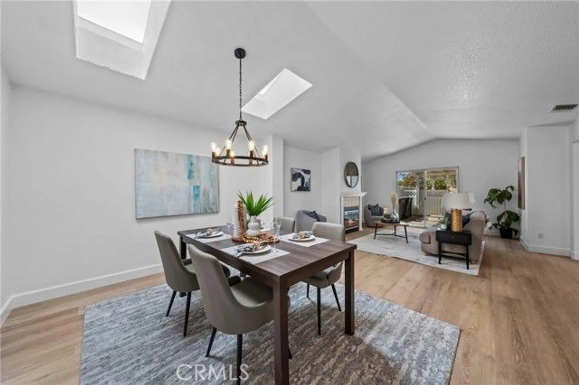 Property Slideshow image 7 of 46 | 40415 via francisco, Murrieta, CA, 92562