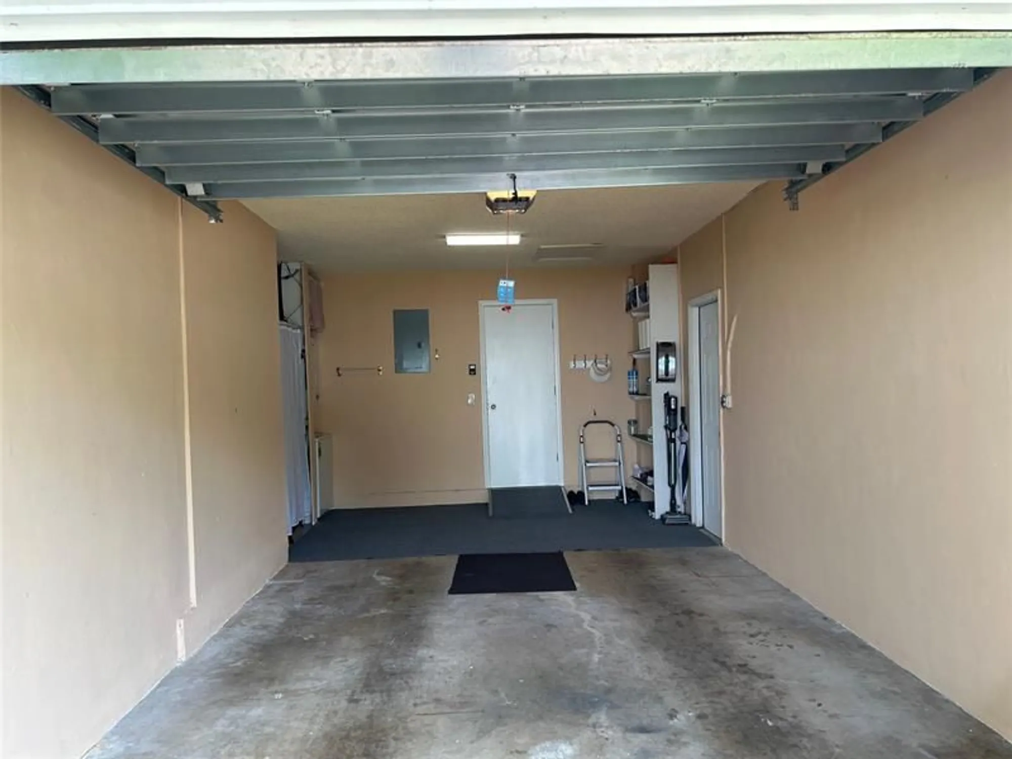 Property Slideshow image 16 of 25 | 8740 nw 15th ct, Plantation, FL, 33322