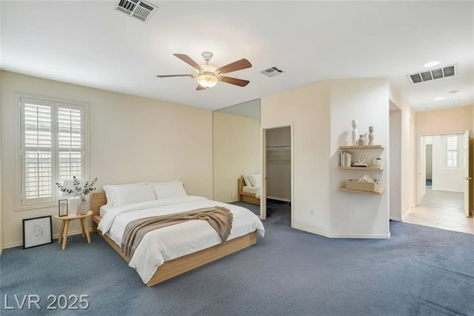 Property Slideshow image 22 of 96 | 10372 abisso dr, Las Vegas, NV, 89135