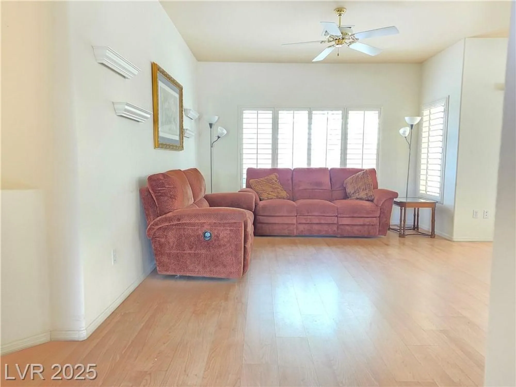 Property Slideshow image 4 of 42 | 10409 snyder ave, Las Vegas, NV, 89134