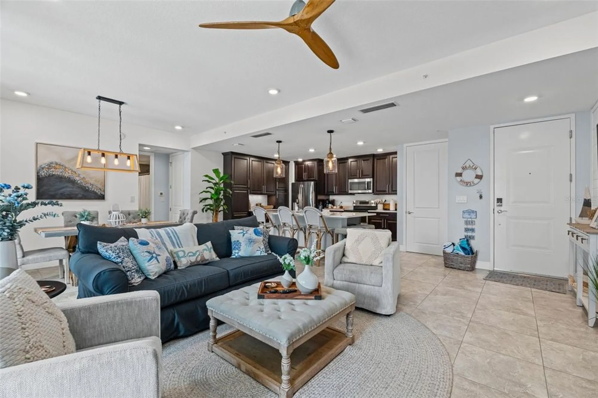 Property Slideshow image 12 of 94 | 395 aruba cir unit 101, Bradenton, FL, 34209