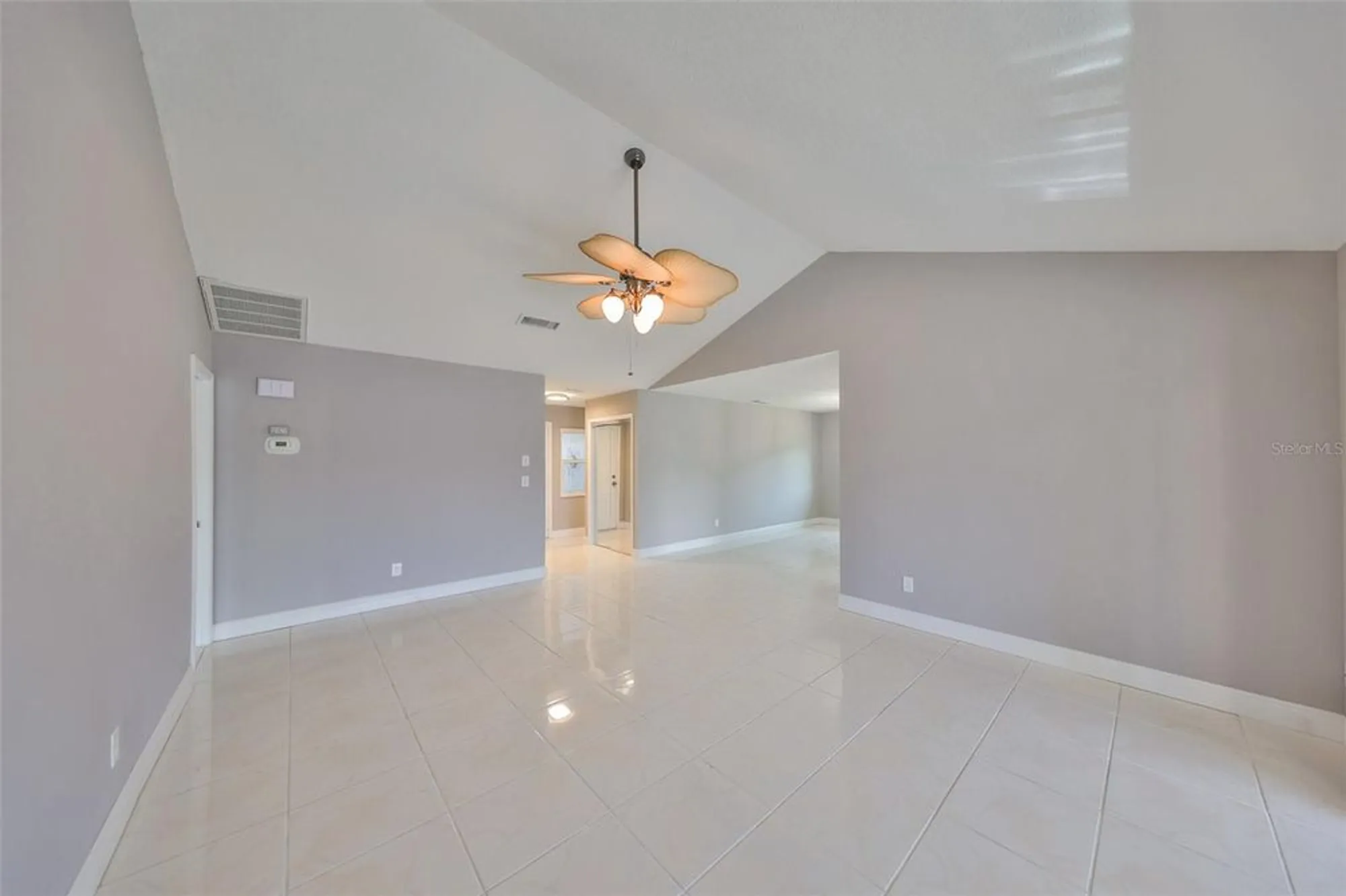 Property Slideshow image 12 of 53 | 1806 wolf laurel dr, Sun City Center, FL, 33573