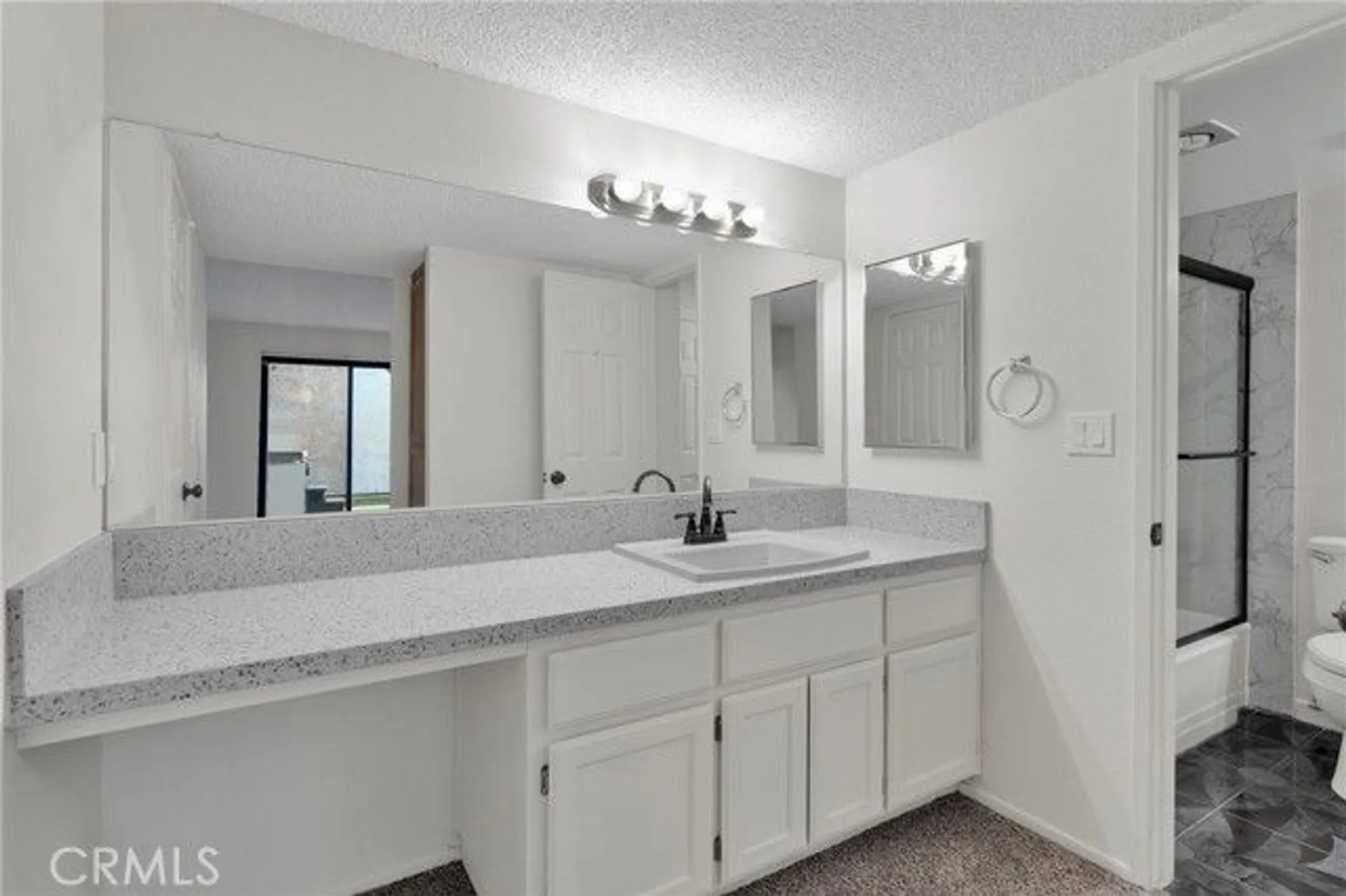 Property Slideshow image 20 of 50 | 11659 pepper ln, Apple Valley, CA, 92308