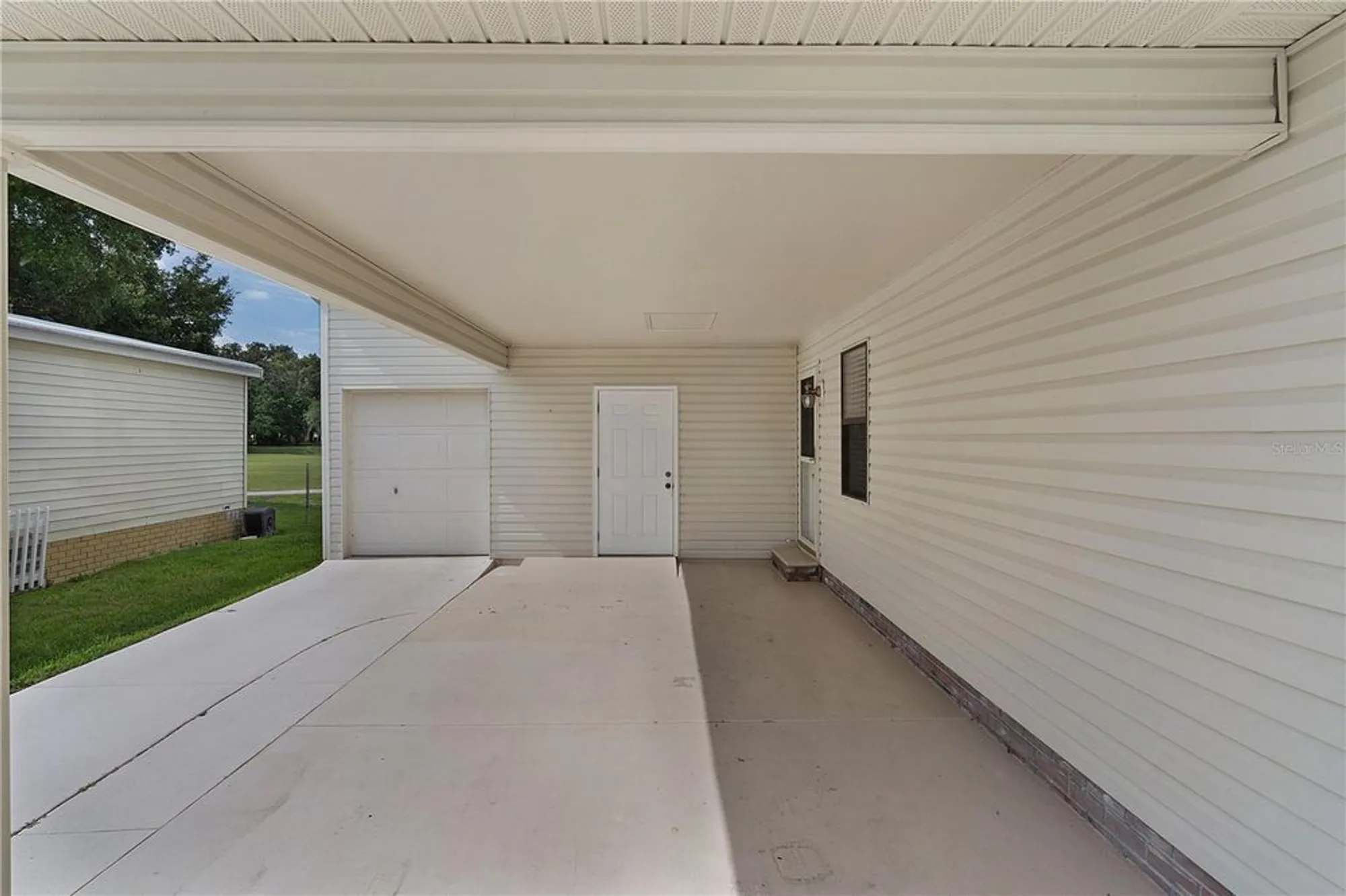 Property Slideshow image 5 of 34 | 1815 kaufman cir, The Villages, FL, 32159