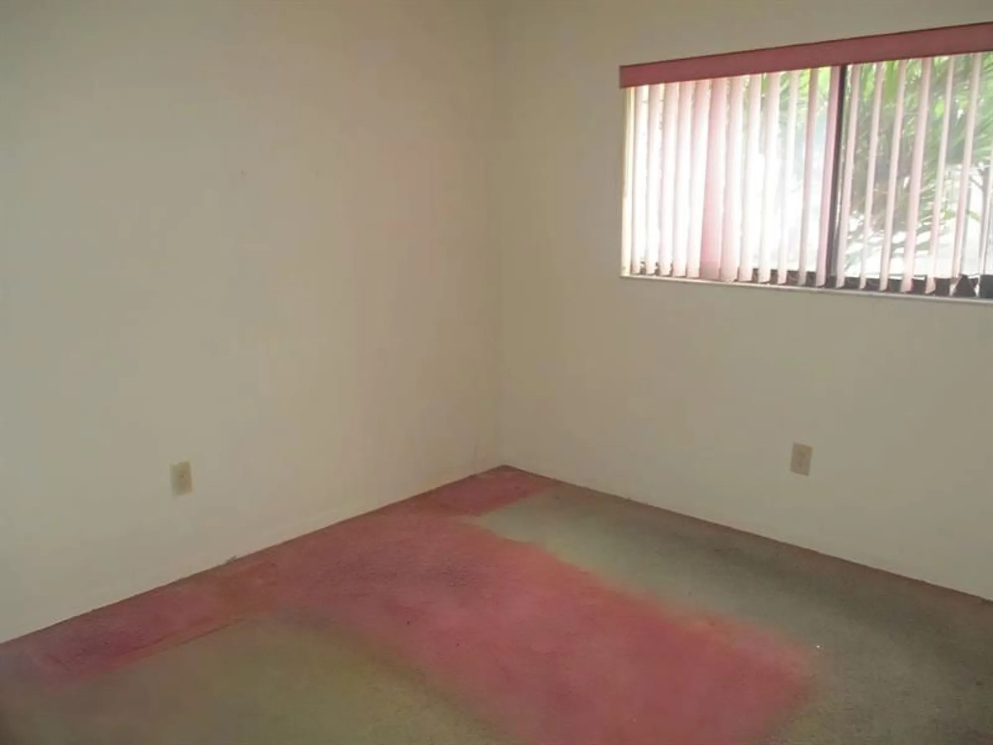 Property Slideshow image 12 of 18 | 10909 w clairmont cir 103, Tamarac, FL, 33321