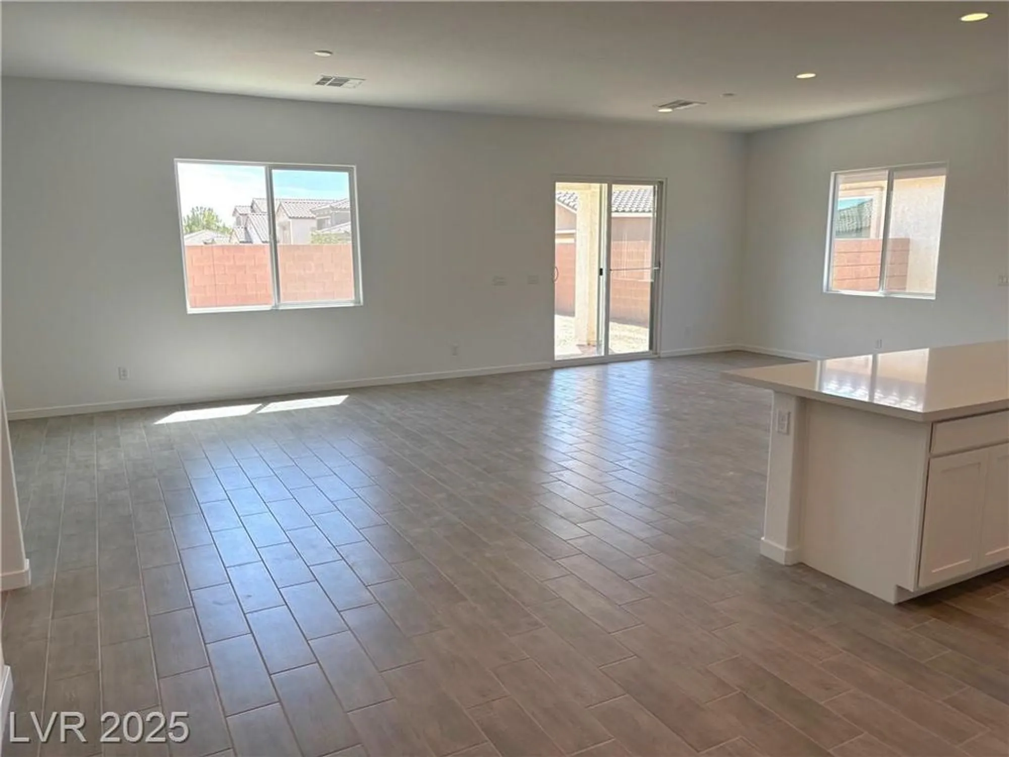 Property Slideshow image 10 of 28 | 5753 e badlands ln, Pahrump, NV, 89061