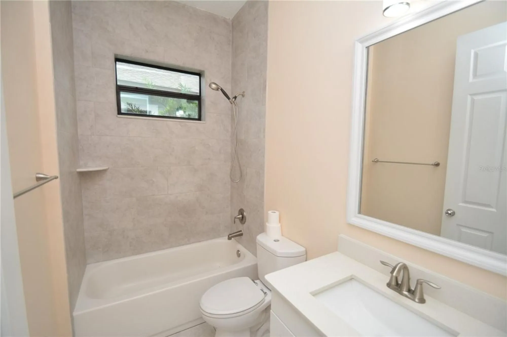 Property Slideshow image 31 of 35 | 61 green cir, Palm Coast, FL, 32164
