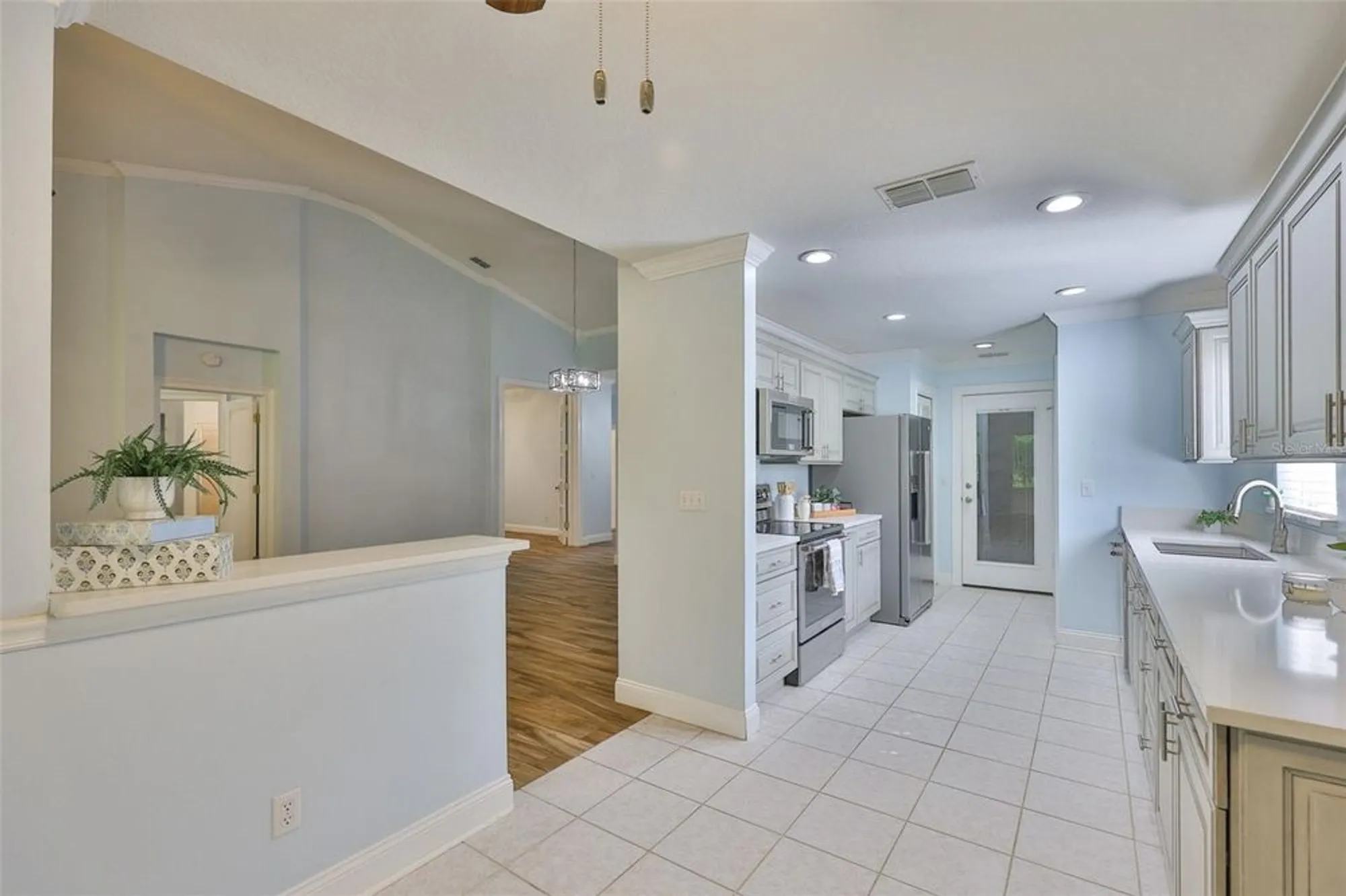 Property Slideshow image 16 of 42 | 1112 mcdaniel st # 78, Sun City Center, FL, 33573