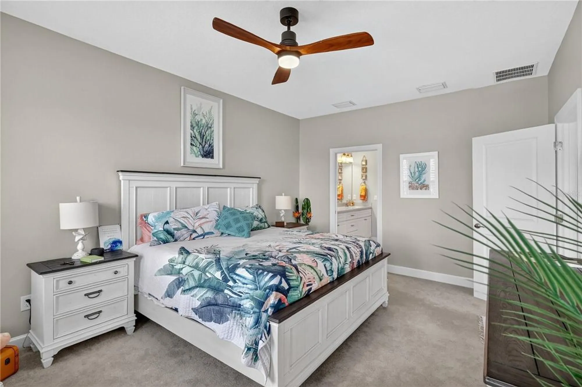 Property Slideshow image 19 of 58 | 4828 heinman cv, Palmetto, FL, 34221