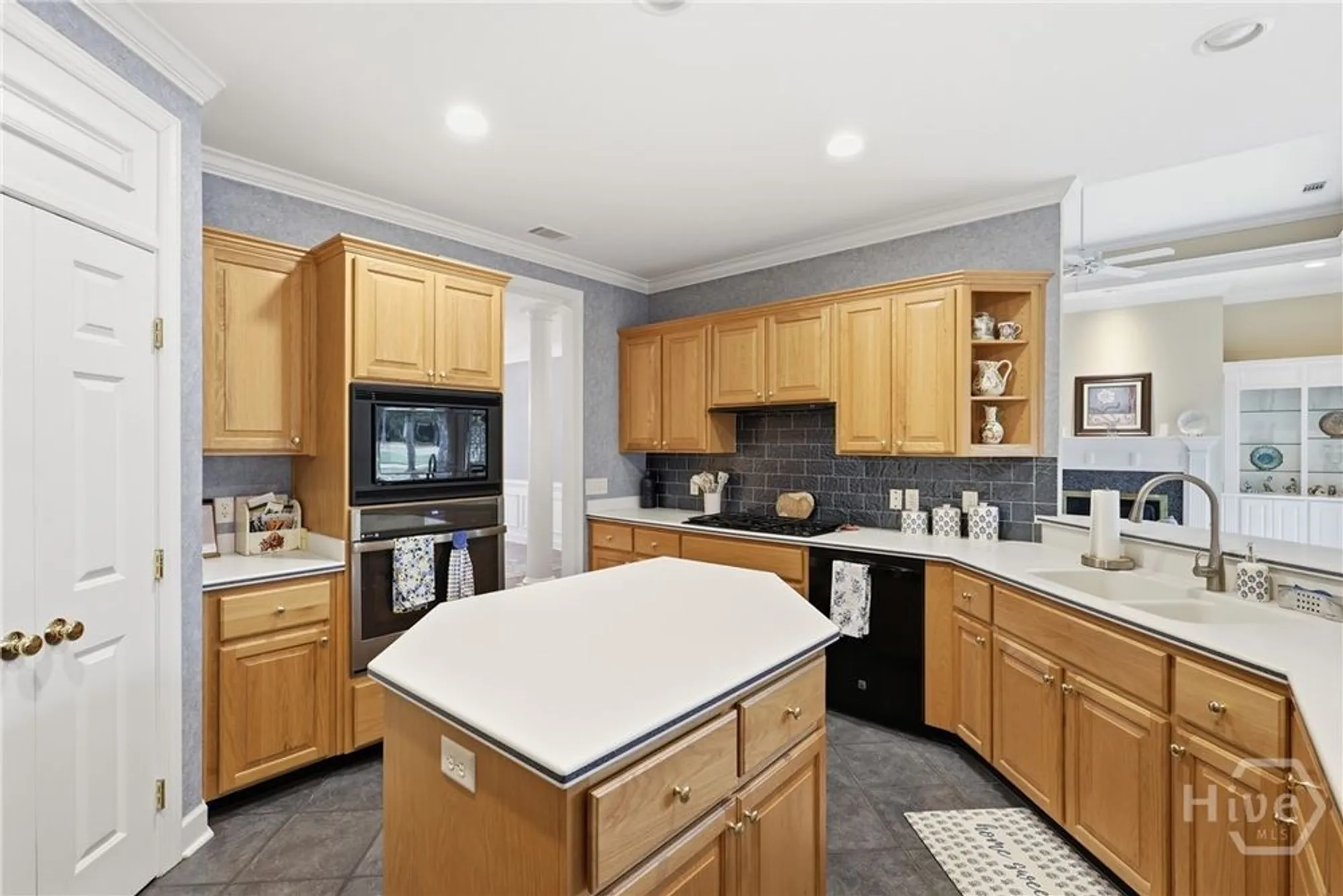 Property Slideshow image 18 of 56 | 5 marburg ln, Savannah, GA, 31411